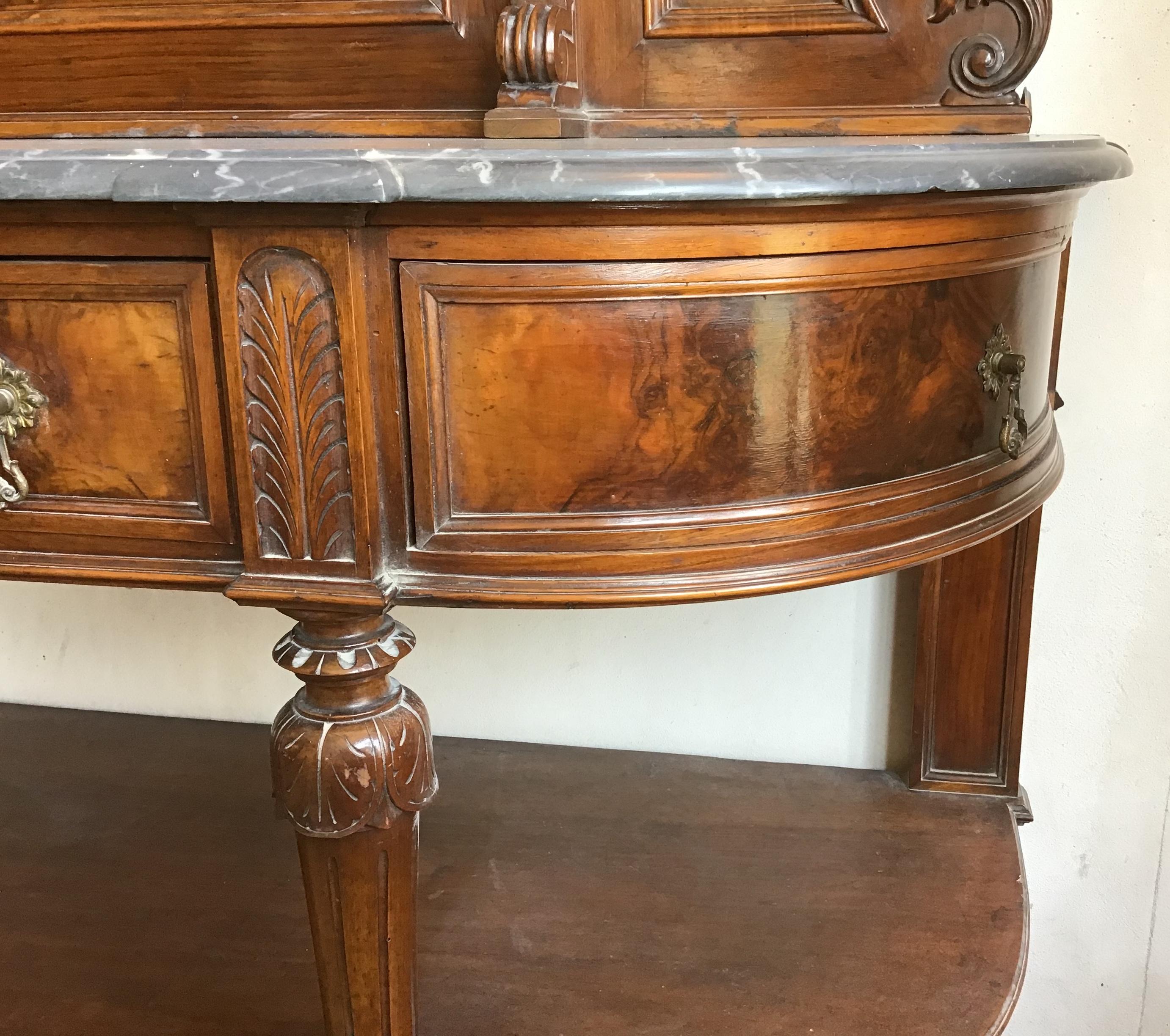 19th Century Italian Walnut and Briar-Root Cupboard with Marble Top, 1890s For Sale 6