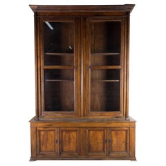 Bibliothèque italienne en noyer du 19e siècle