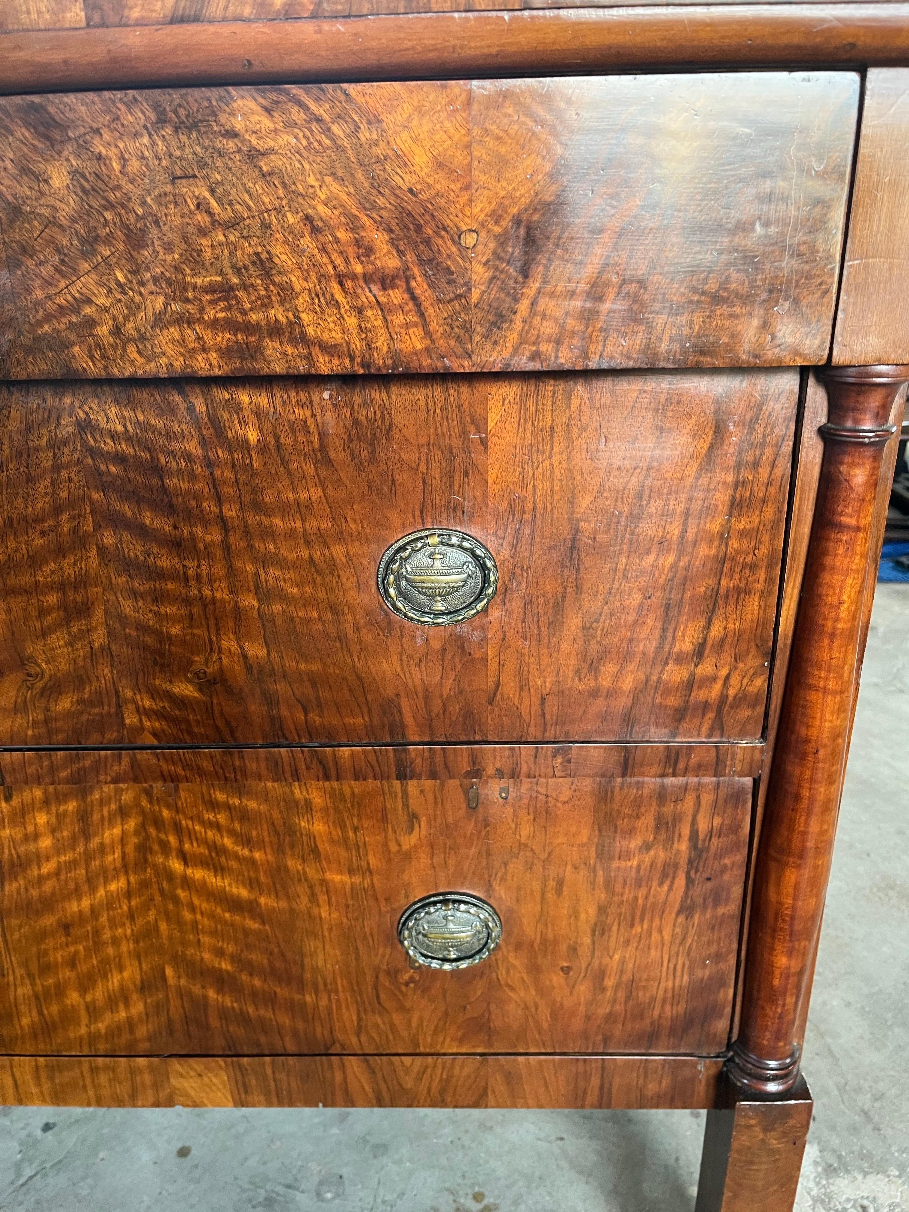 19th Century Italian Walnut Burl Empire Commode / Chest of Drawers For Sale 8
