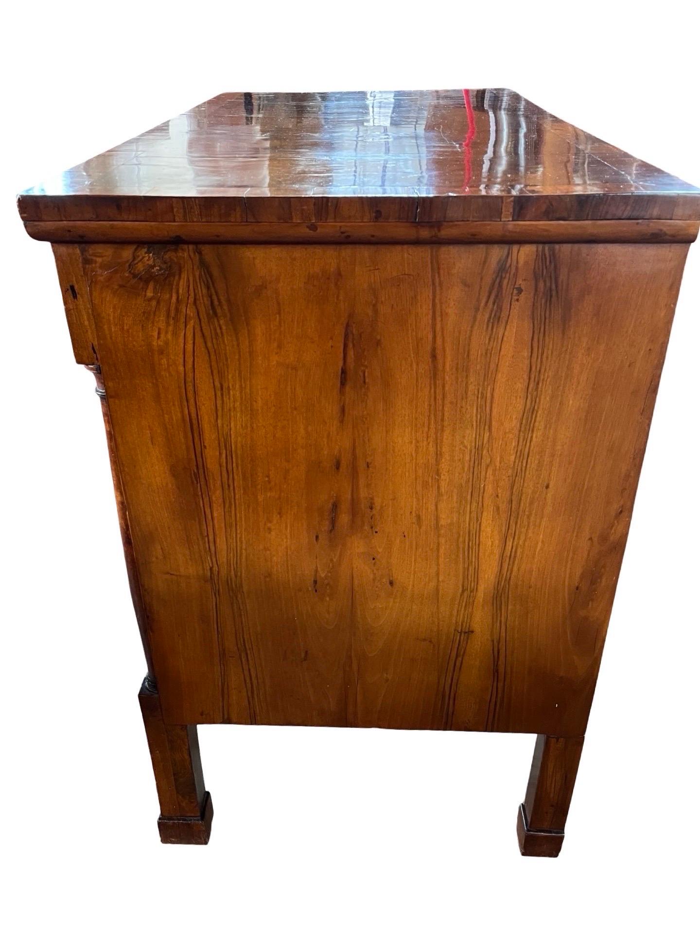 19th Century Italian Walnut Burl Empire Commode / Chest of Drawers For Sale 10