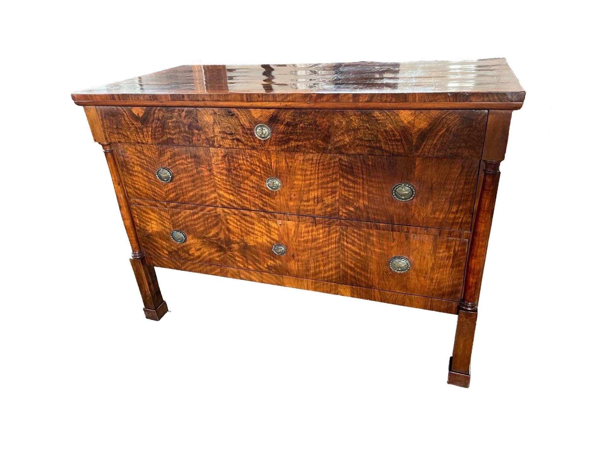 Hand-Carved 19th Century Italian Walnut Burl Empire Commode / Chest of Drawers For Sale