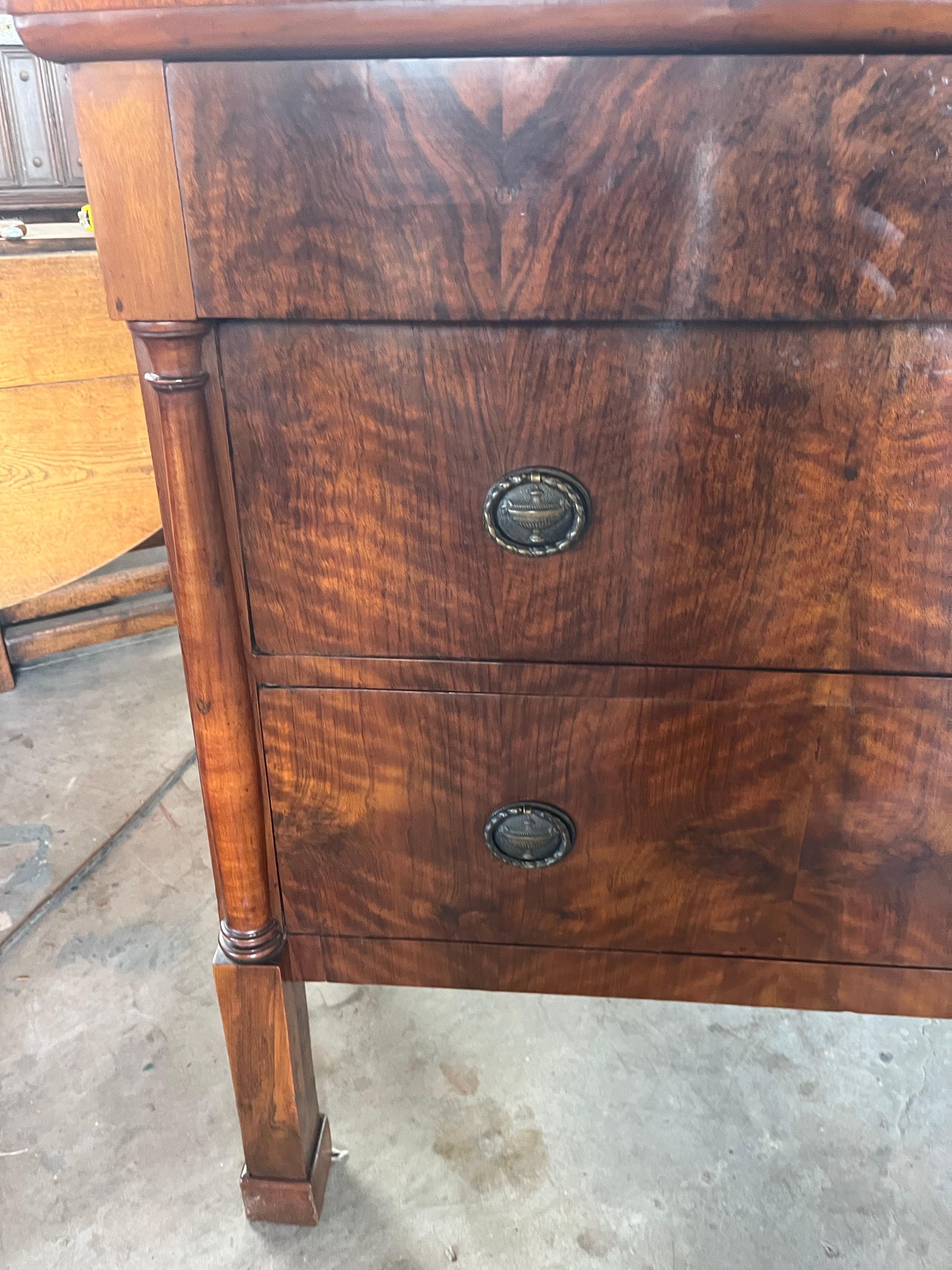 19th Century Italian Walnut Burl Empire Commode / Chest of Drawers For Sale 4