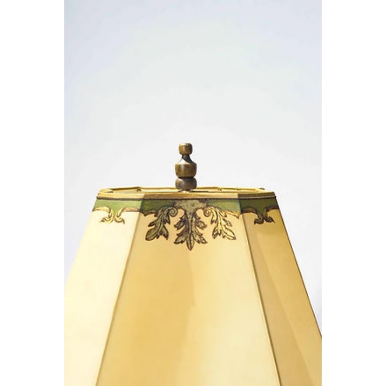Chandelier italien en bois sculpté transformé en lampadaire,
19ème siècle
Dimensions : 65 
