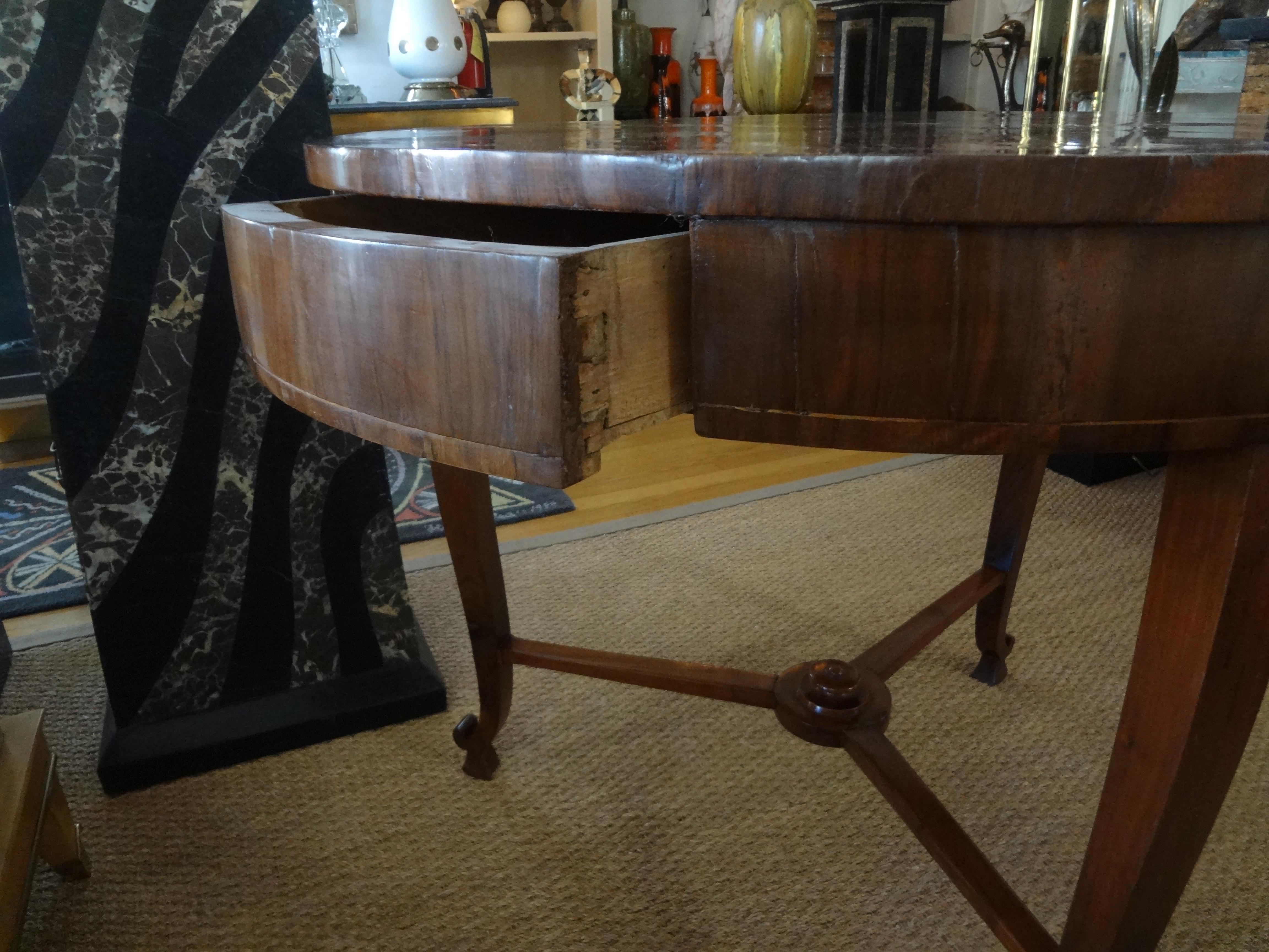 19th Century Italian Walnut Center Table Or Game Table For Sale 7