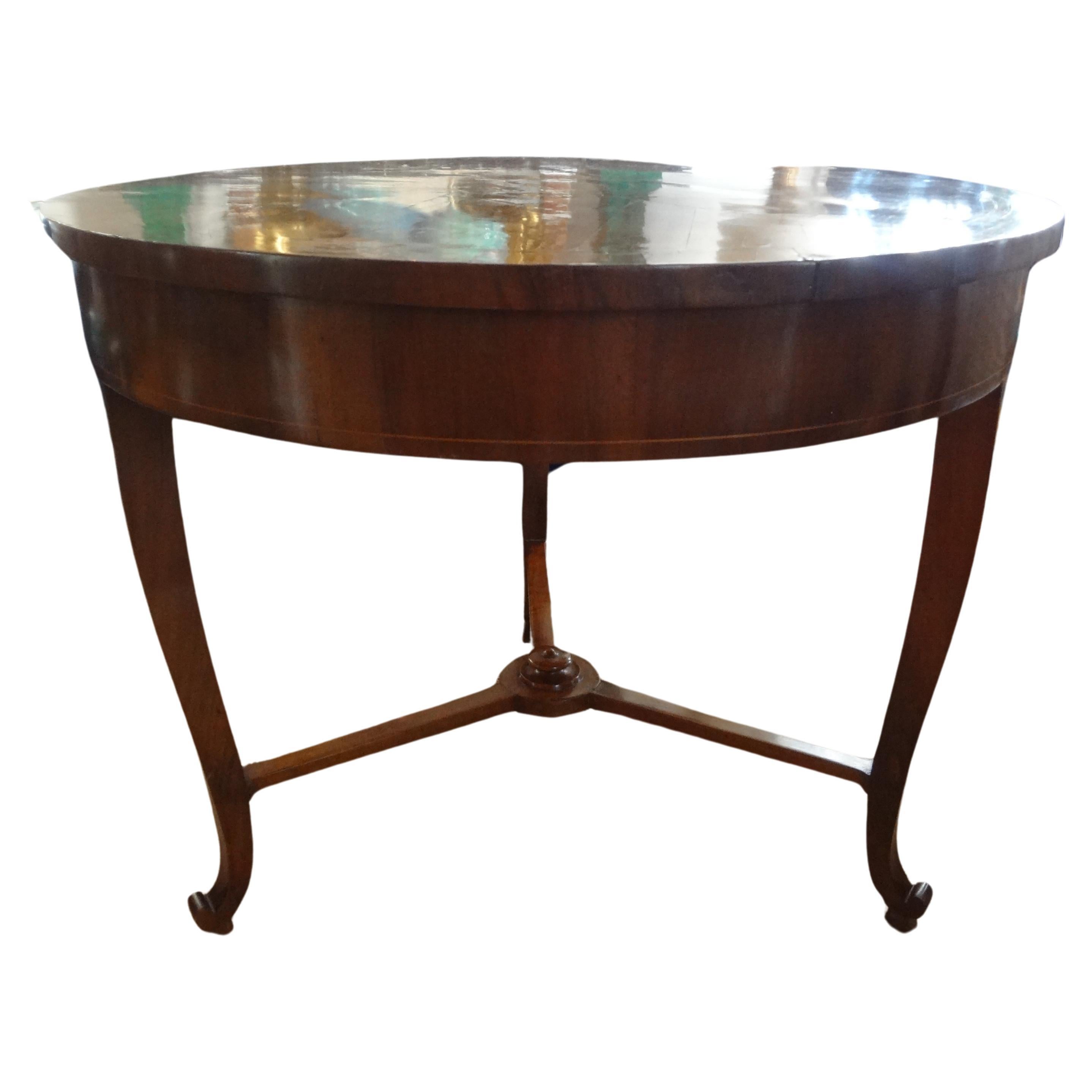 19th Century Italian Walnut Center Table Or Game Table