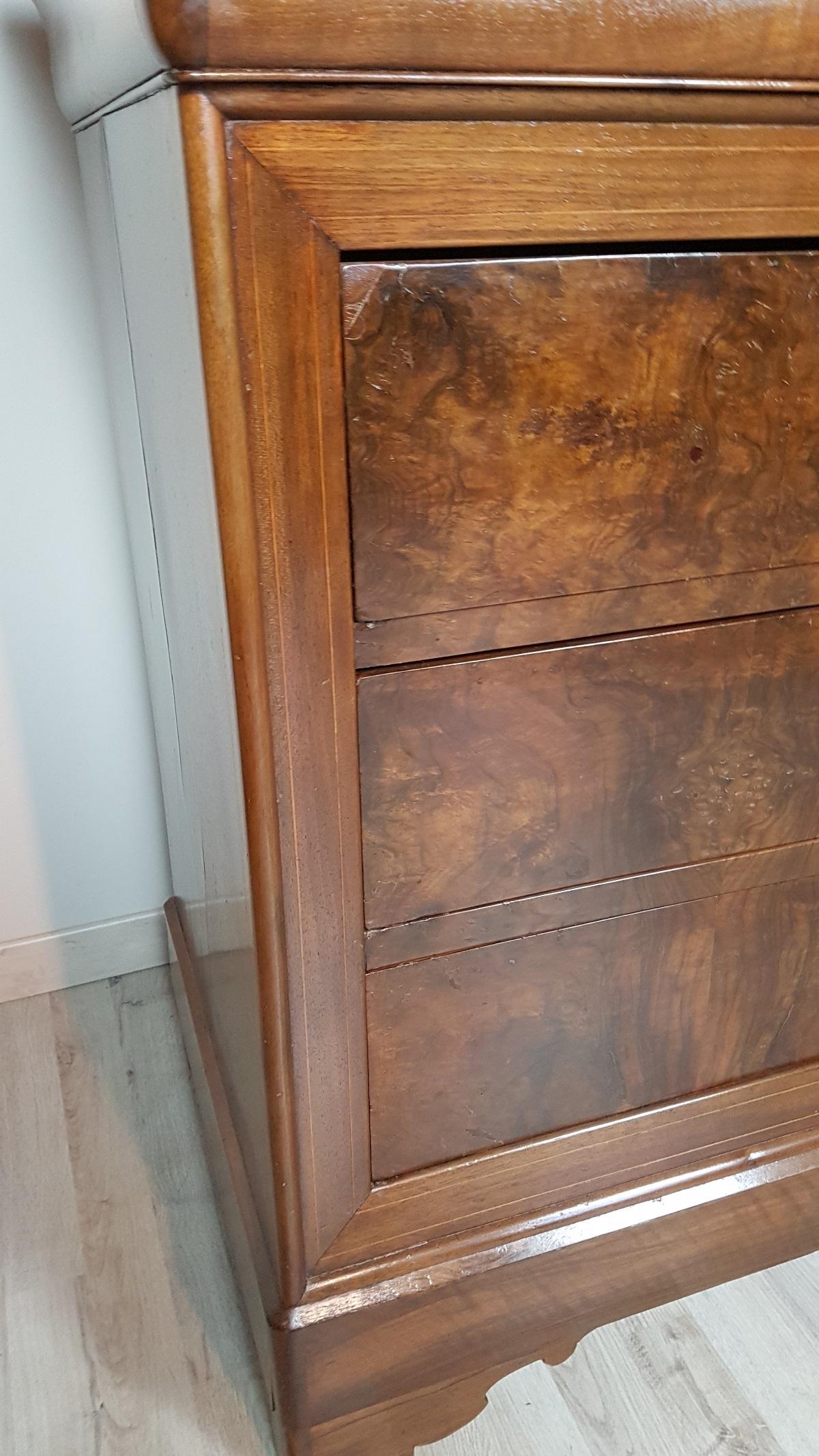 Mid-19th Century 19th Century Italian Walnut Commode Chest of Drawers with Marble Top