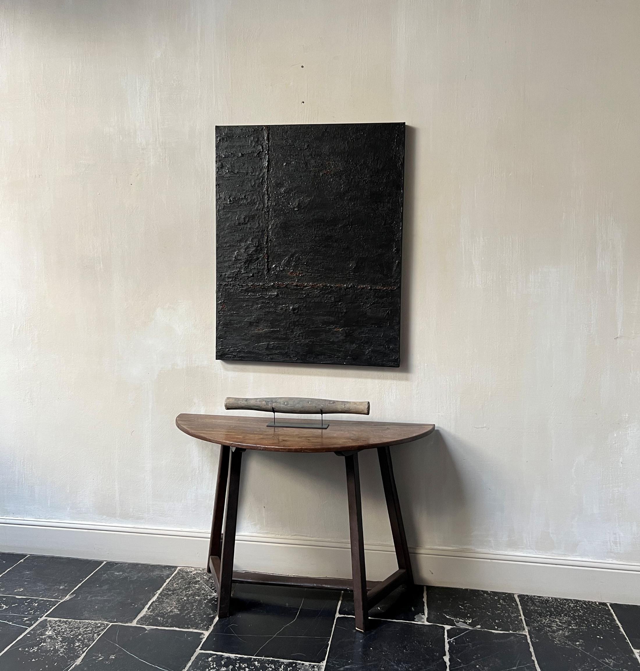 Tavolo consolle Demi Lune in legno di noce del XIX secolo In condizioni buone in vendita a Vosselaar, BE