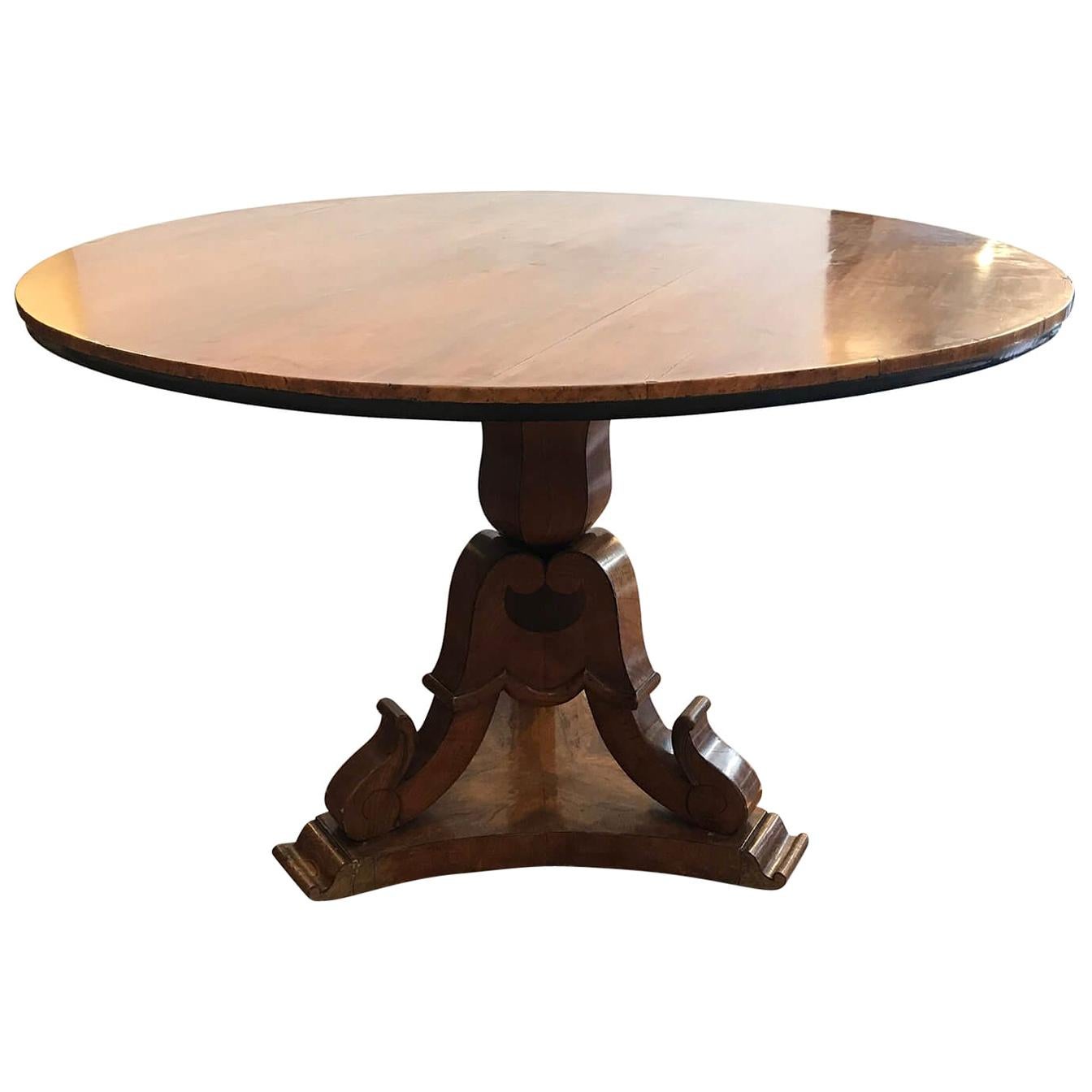 19th Century Italian Walnut Dining Room Circular Table Tilt-Top Table