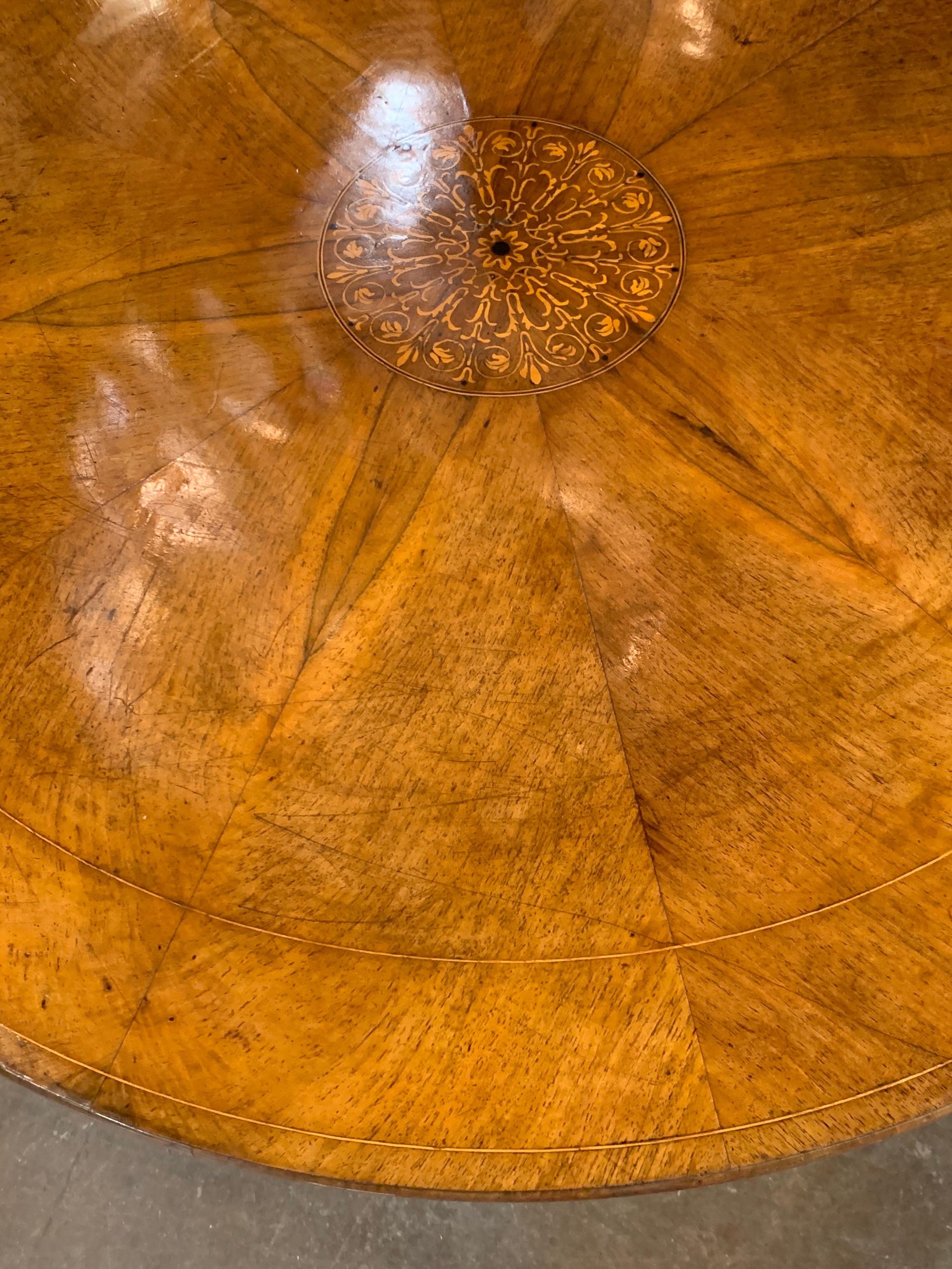 19th Century Italian Walnut Inlaid Side Table In Good Condition In Dallas, TX