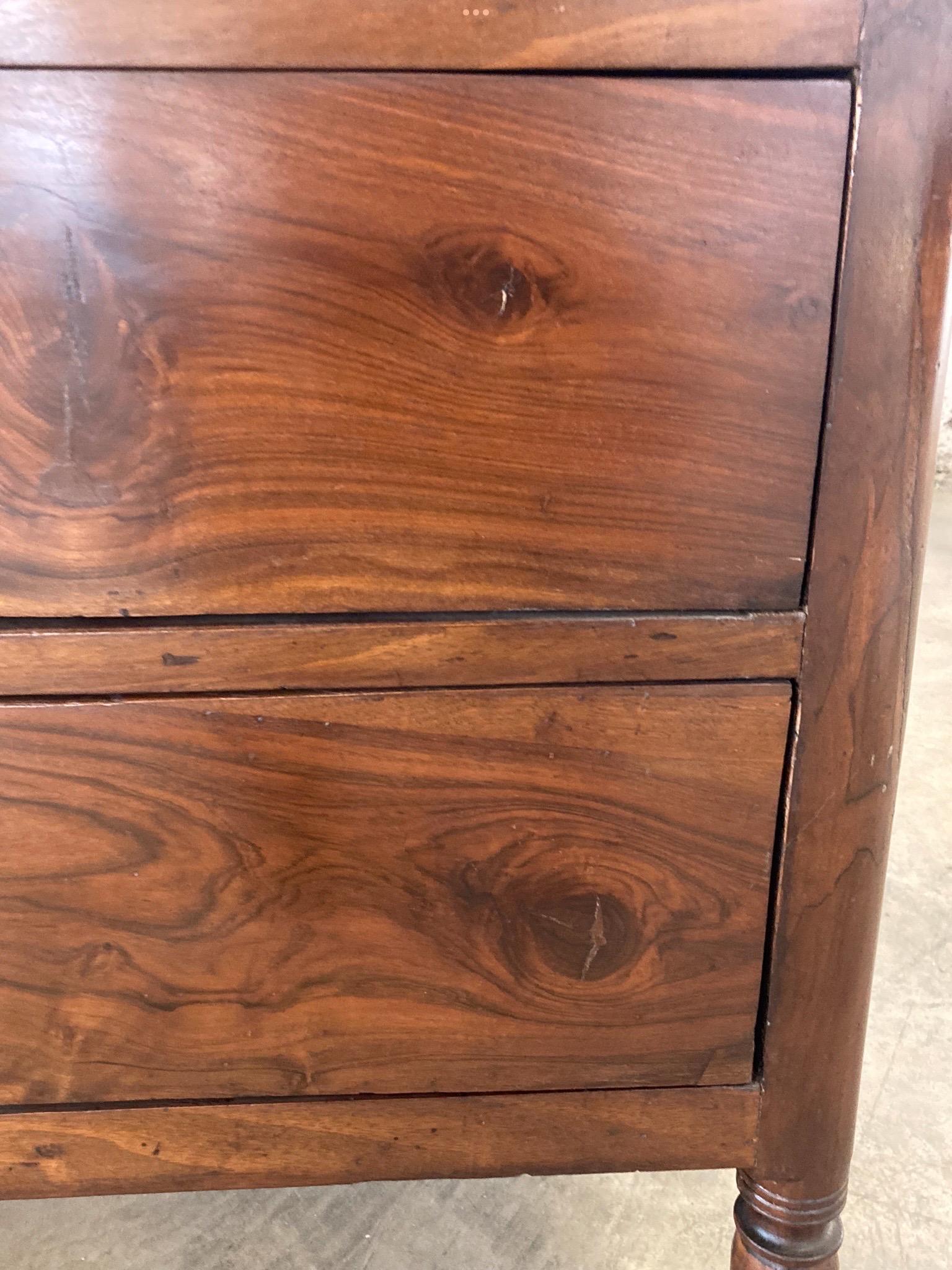 Commode Luigi XVI in noce del XIX secolo in vendita 7