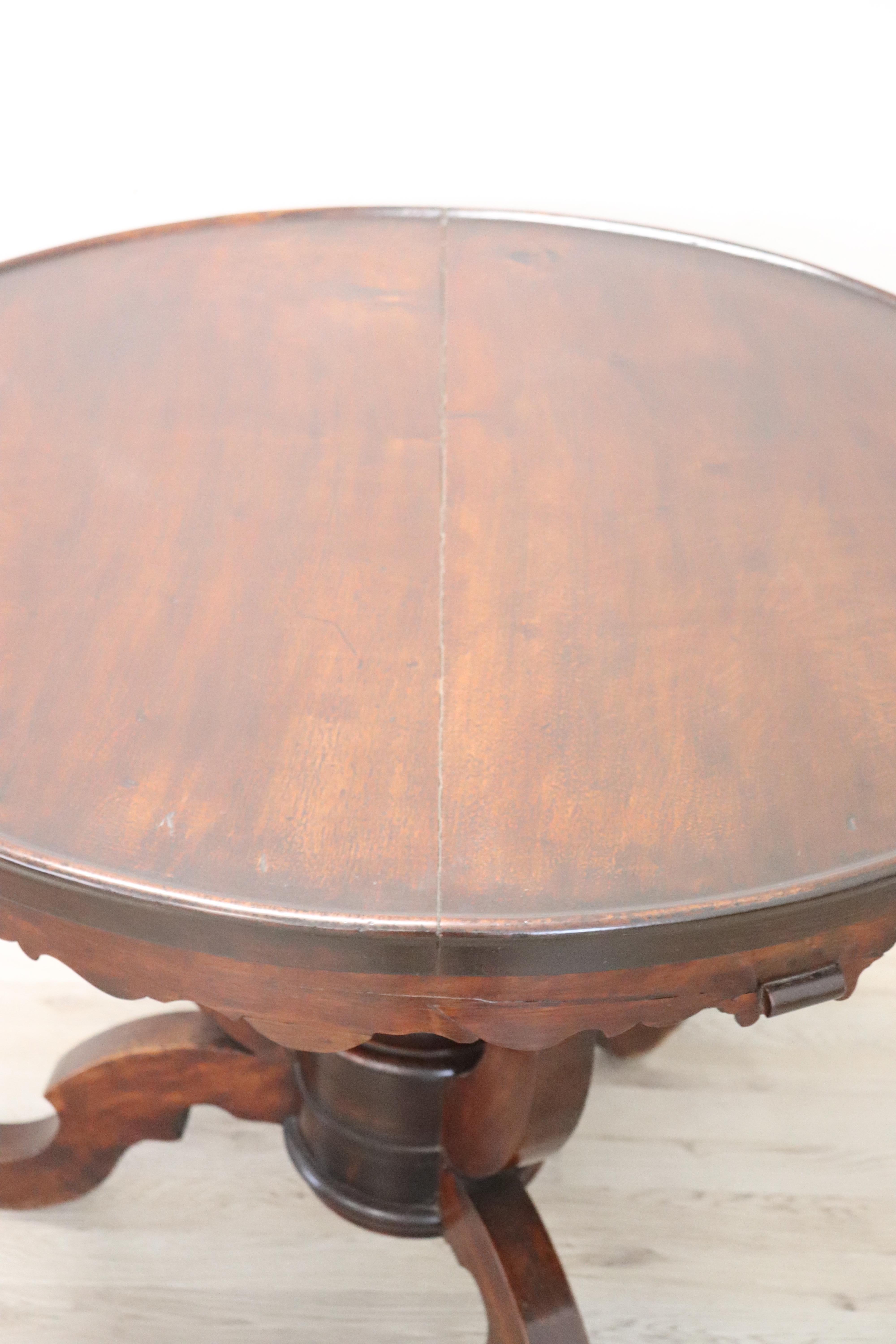 19th Century Italian Walnut Round Center Table 6