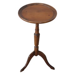 19th Century Italian Walnut Round Side Table or Pedestal Table