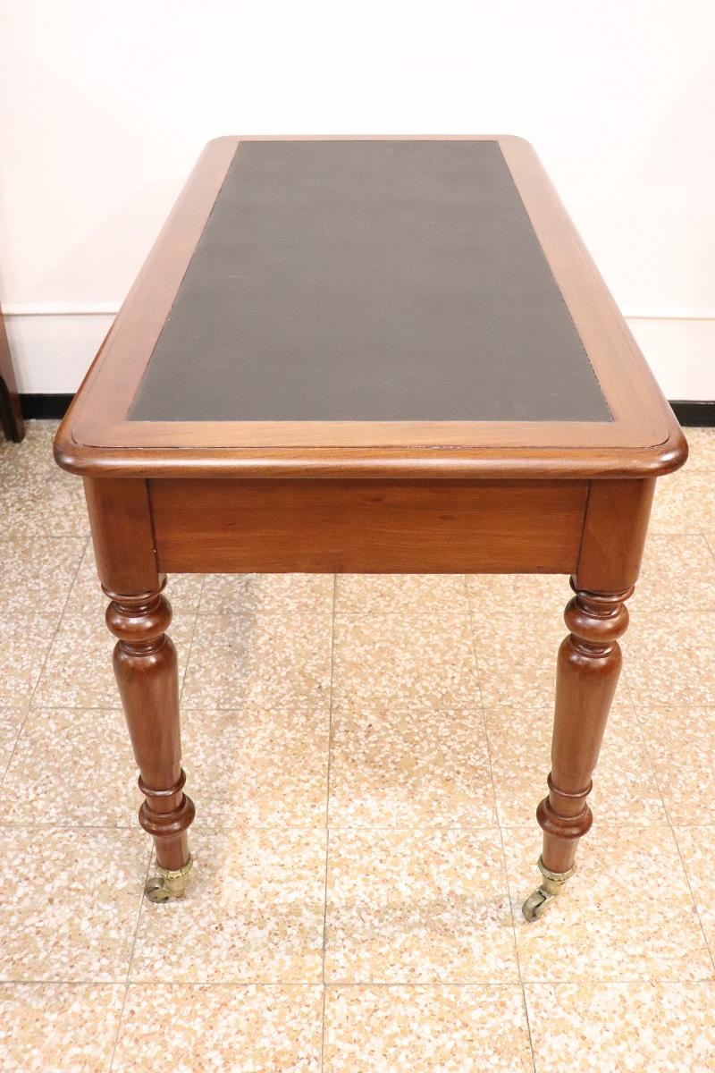 19th Century Italian Walnut Small Antique Desk For Sale 5