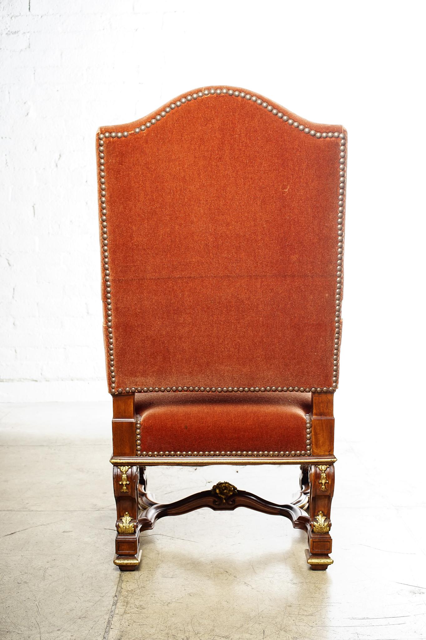 19th Century Italian Walnut Throne Chair In Good Condition For Sale In Los Angeles, CA