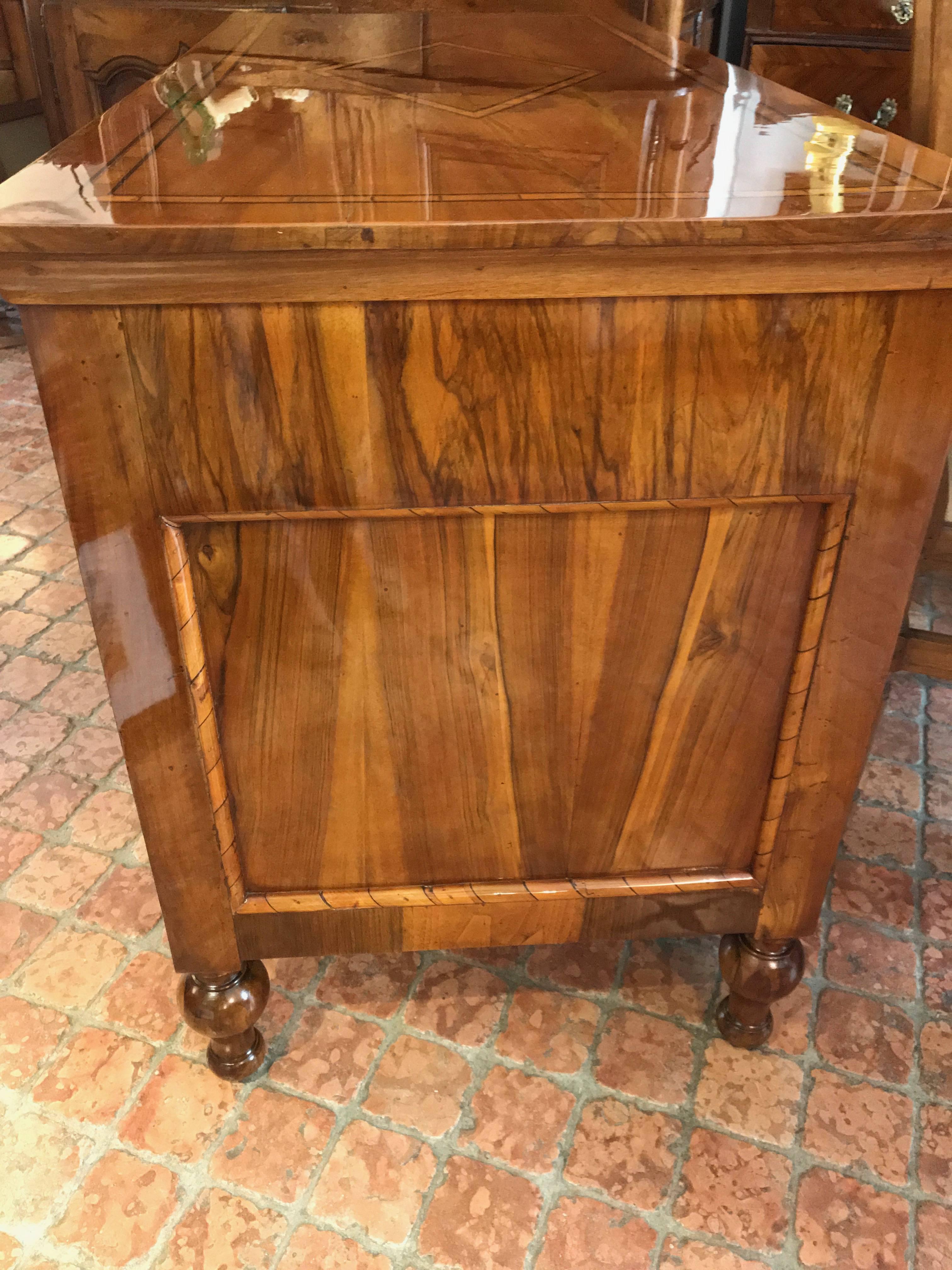 19th Century Italian Walnut Writing Desk Center Bureau Inlay Marquetry Top 4