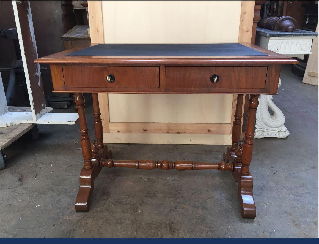 Victorian 19th Century Italian Walnut Writing Desk with Drawers, 1890s For Sale