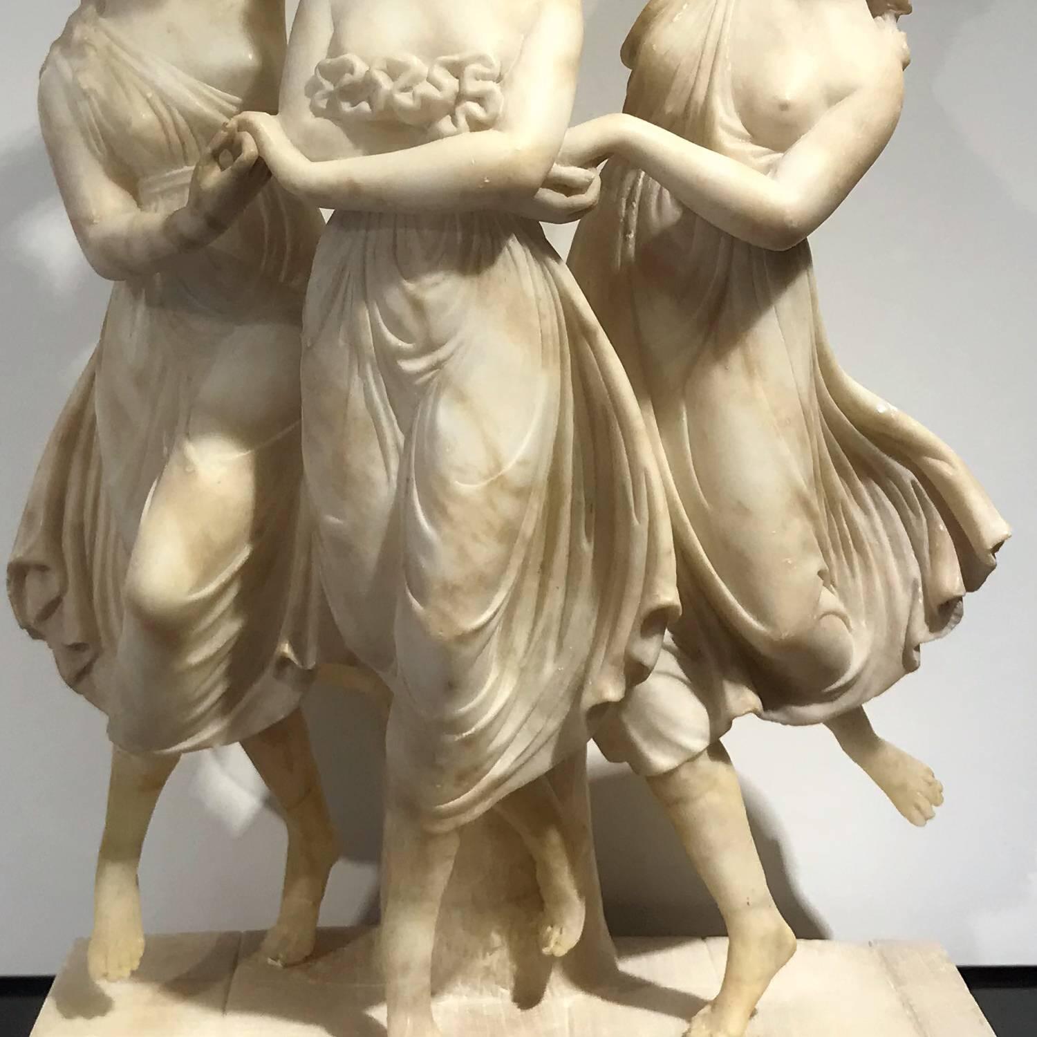 19th Century Italian White Alabaster Statue of the Three Graces In Excellent Condition In Roma, IT