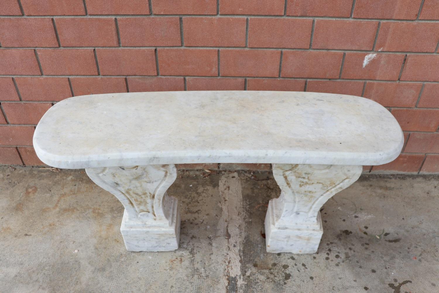 19th Century Italian White Carrara Marble Antique Outdoor and Garden Bench In Good Condition For Sale In Casale Monferrato, IT
