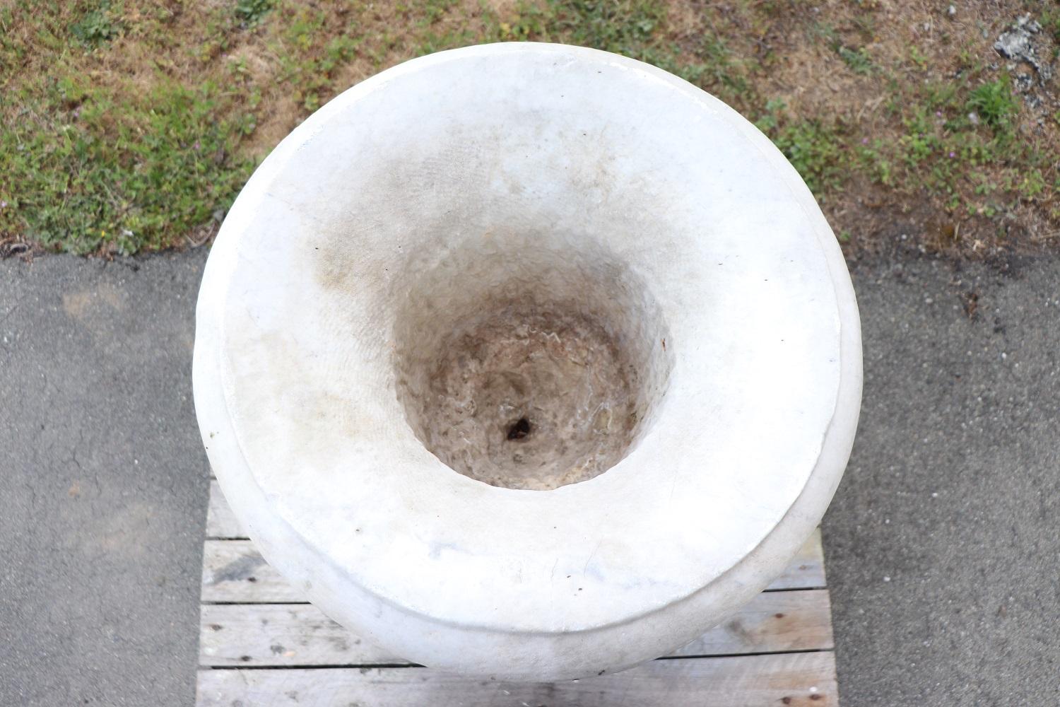 Late 19th Century 19th Century Italian White Carrara Marble Antique Outdoor and Garden Medici Vase