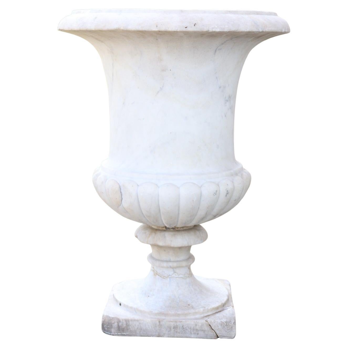 19th Century Italian White Carrara Marble Antique Outdoor and Garden Medici Vase