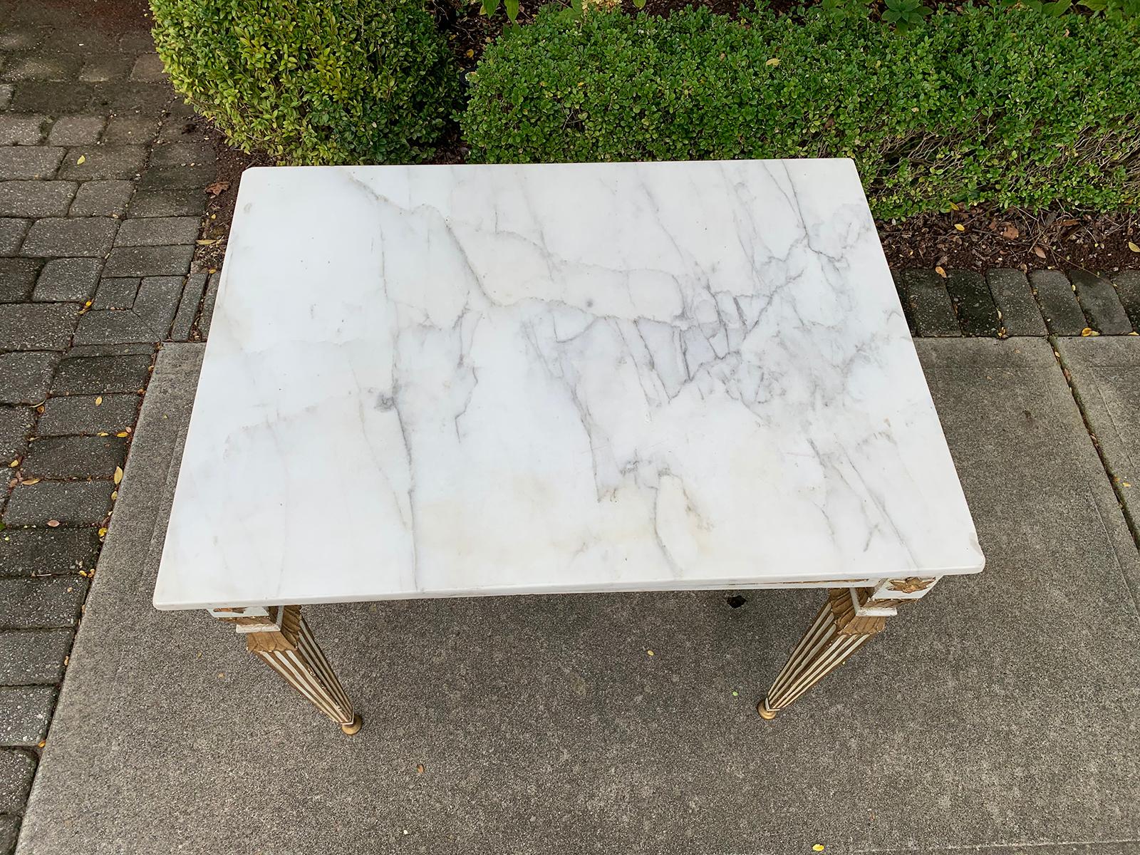 19th Century Italian White and Gilt Painted Side Table with White Marble Top In Good Condition In Atlanta, GA