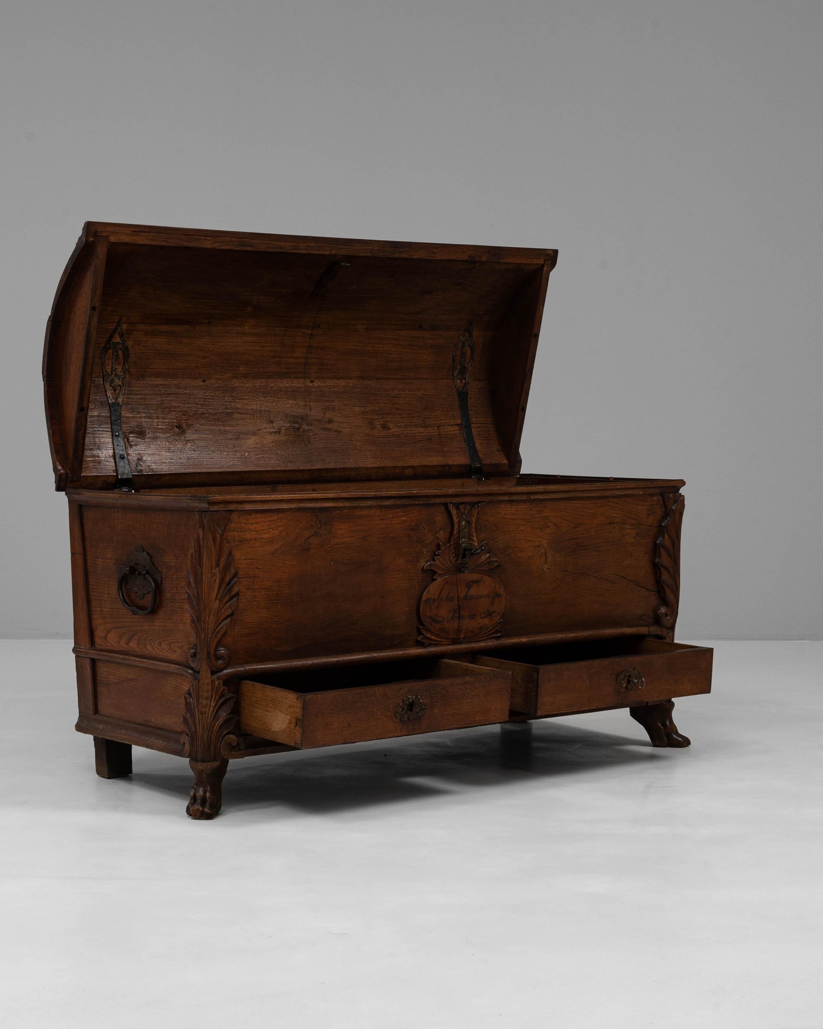 Legno Baule in legno italiano del XIX secolo in patina originale in vendita