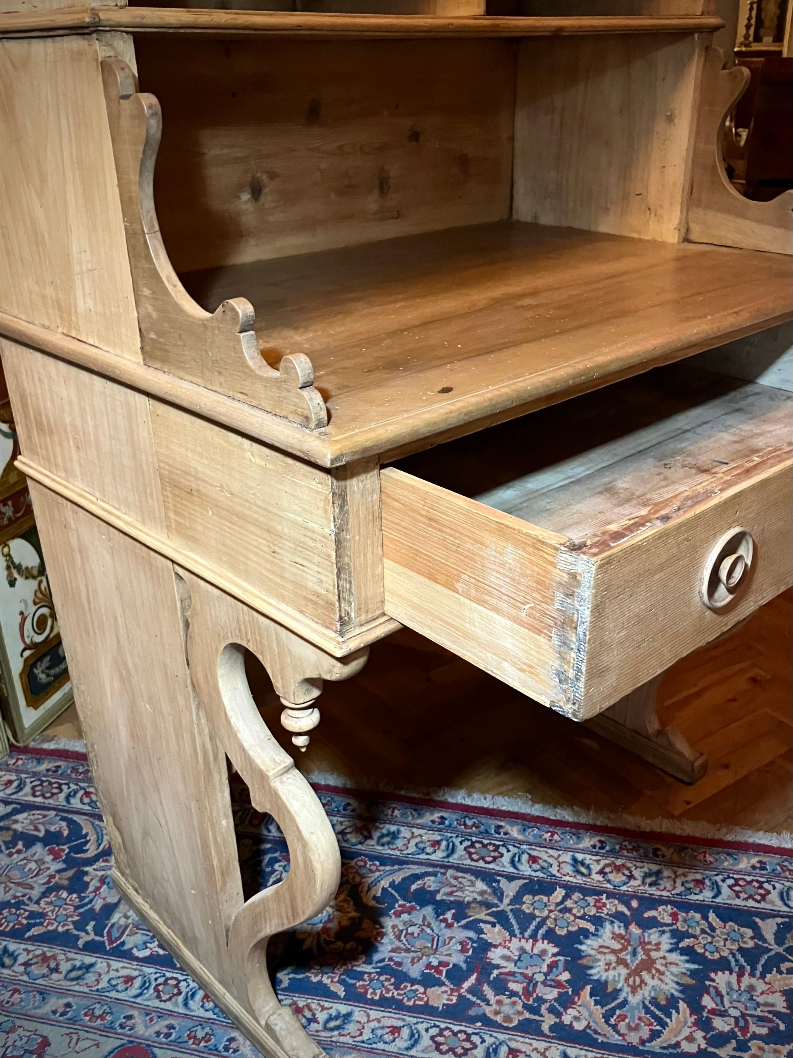 XIX secolo Scrivania italiana dell'Ottocento in pioppo sbiancato e Oak, artigianato toscano in vendita