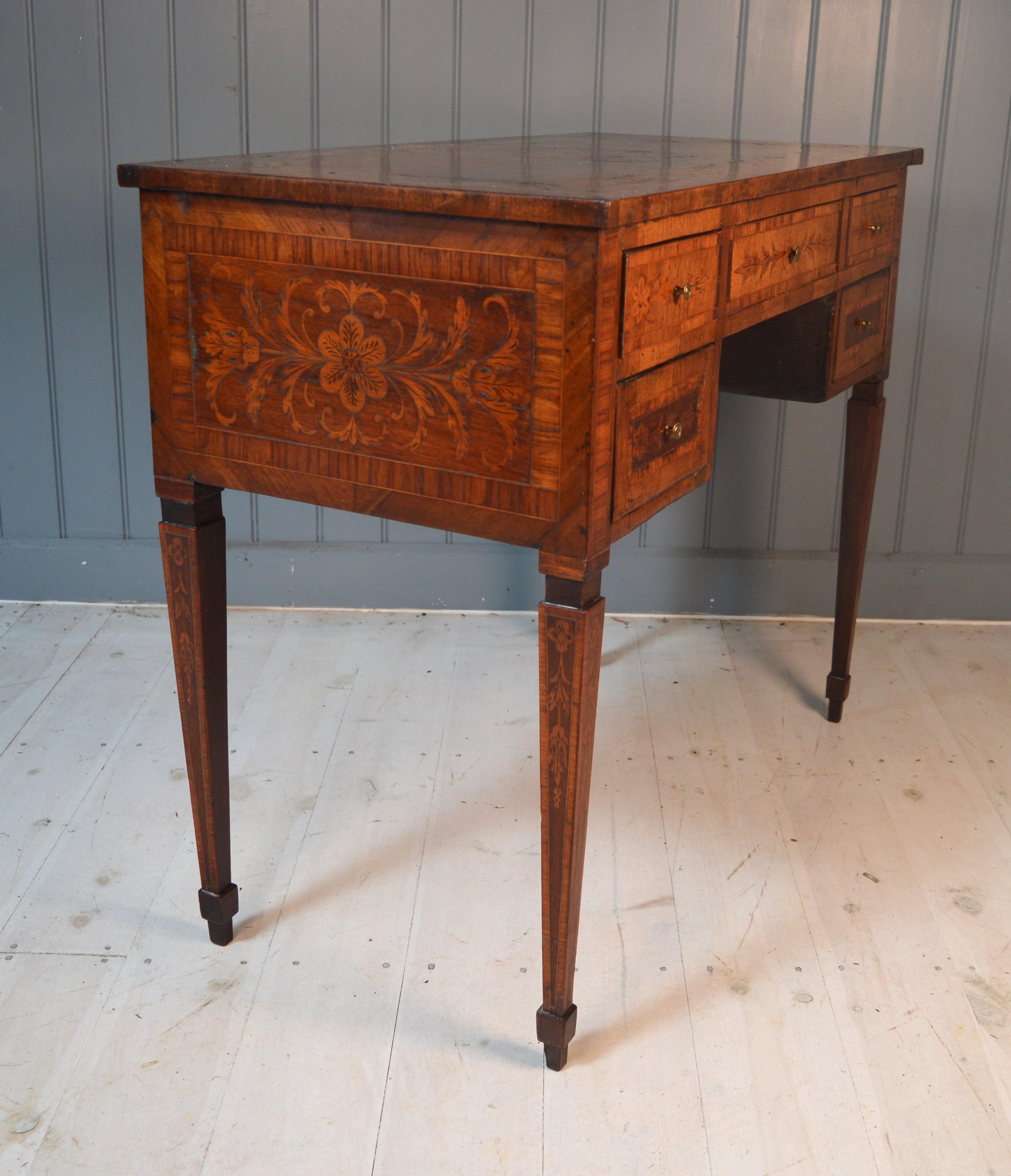 19th Century Italian Writing Table For Sale 1