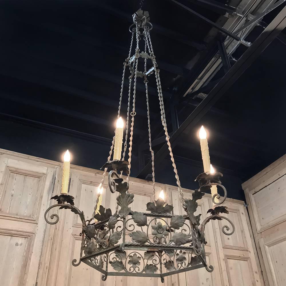 19th Century Italian Country Wrought Iron Chandelier 3