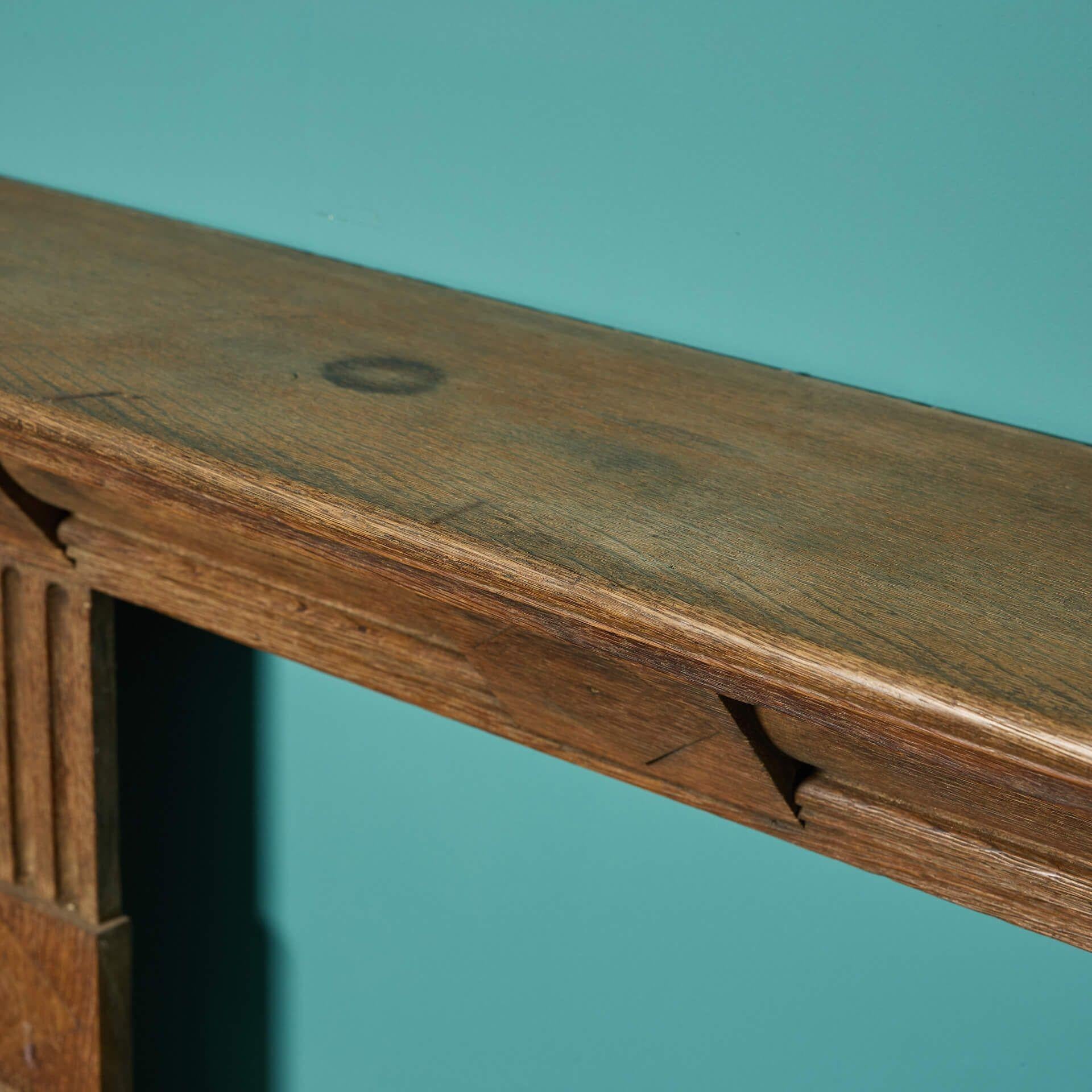 Kamin aus Eiche im Jacobean-Stil des 19. (19. Jahrhundert) im Angebot