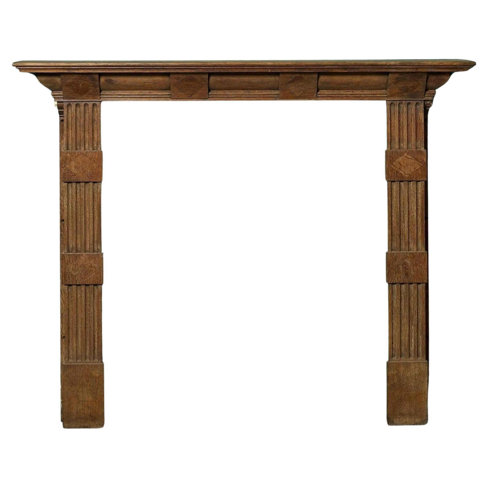 Cheminée en Oak Oak du 19ème siècle de style Jacobean