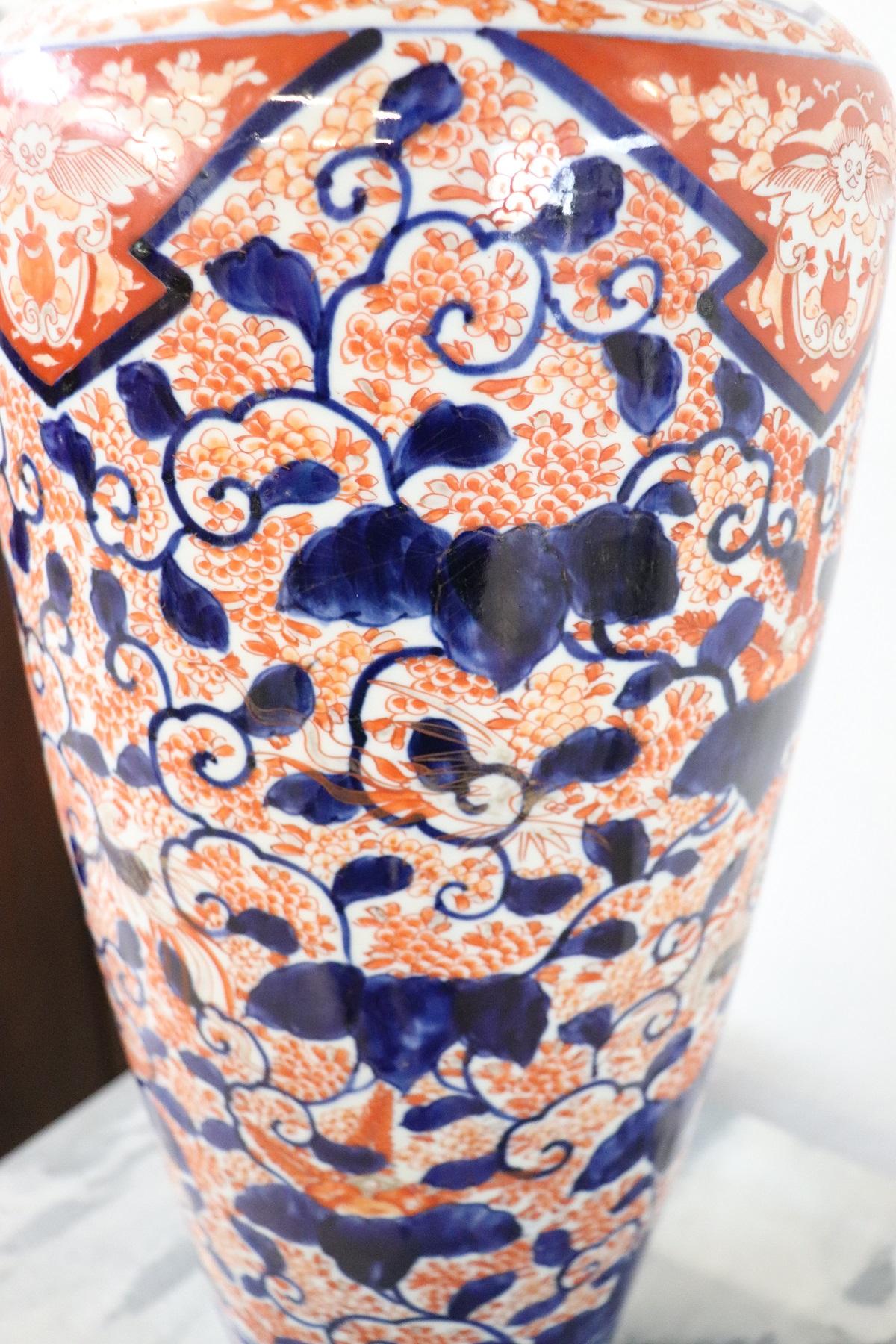 19th Century Japanese Artistic Imari Large Vase in Hand Painted Porcelain 3