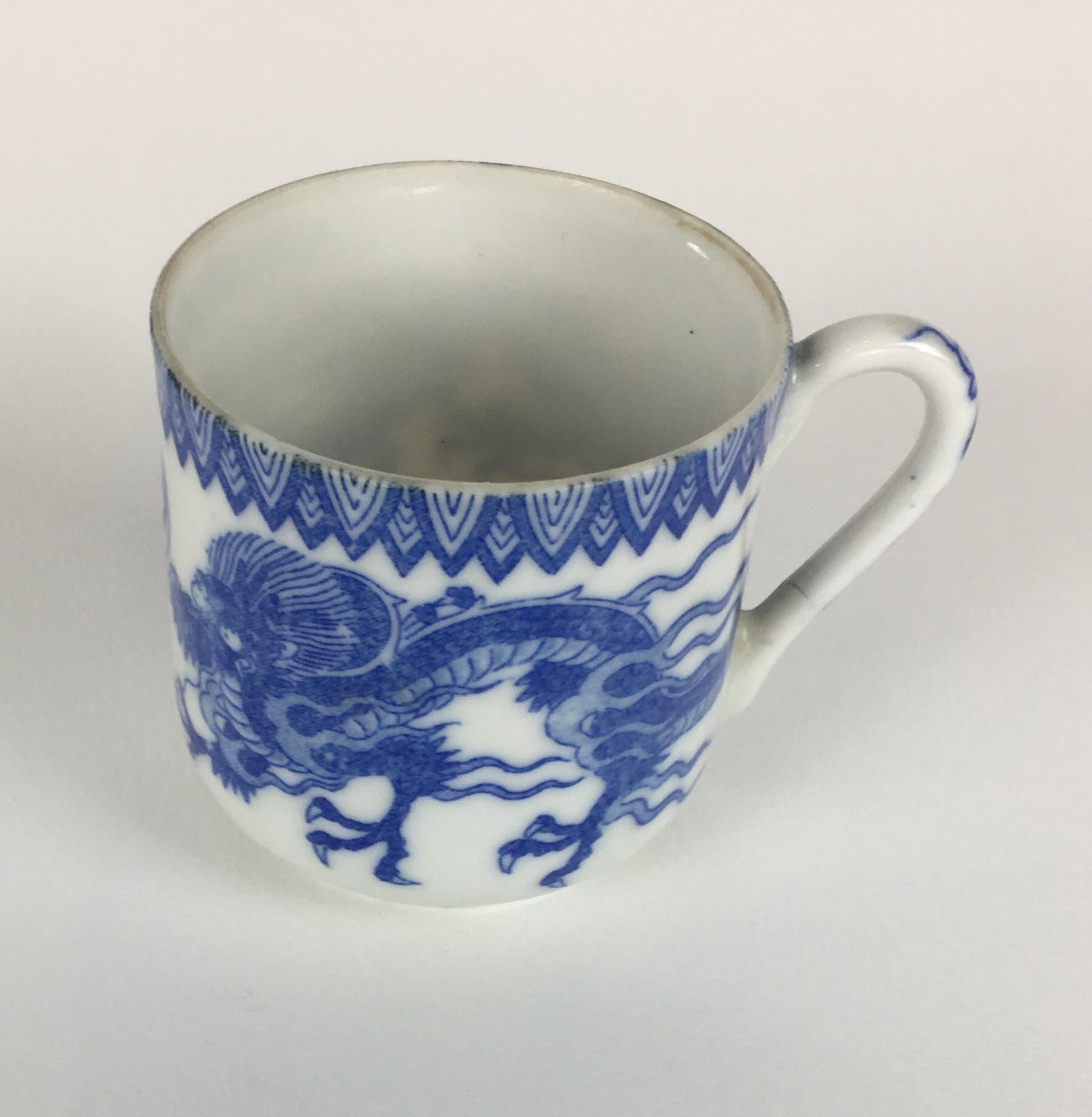 blue and white japanese tea cups