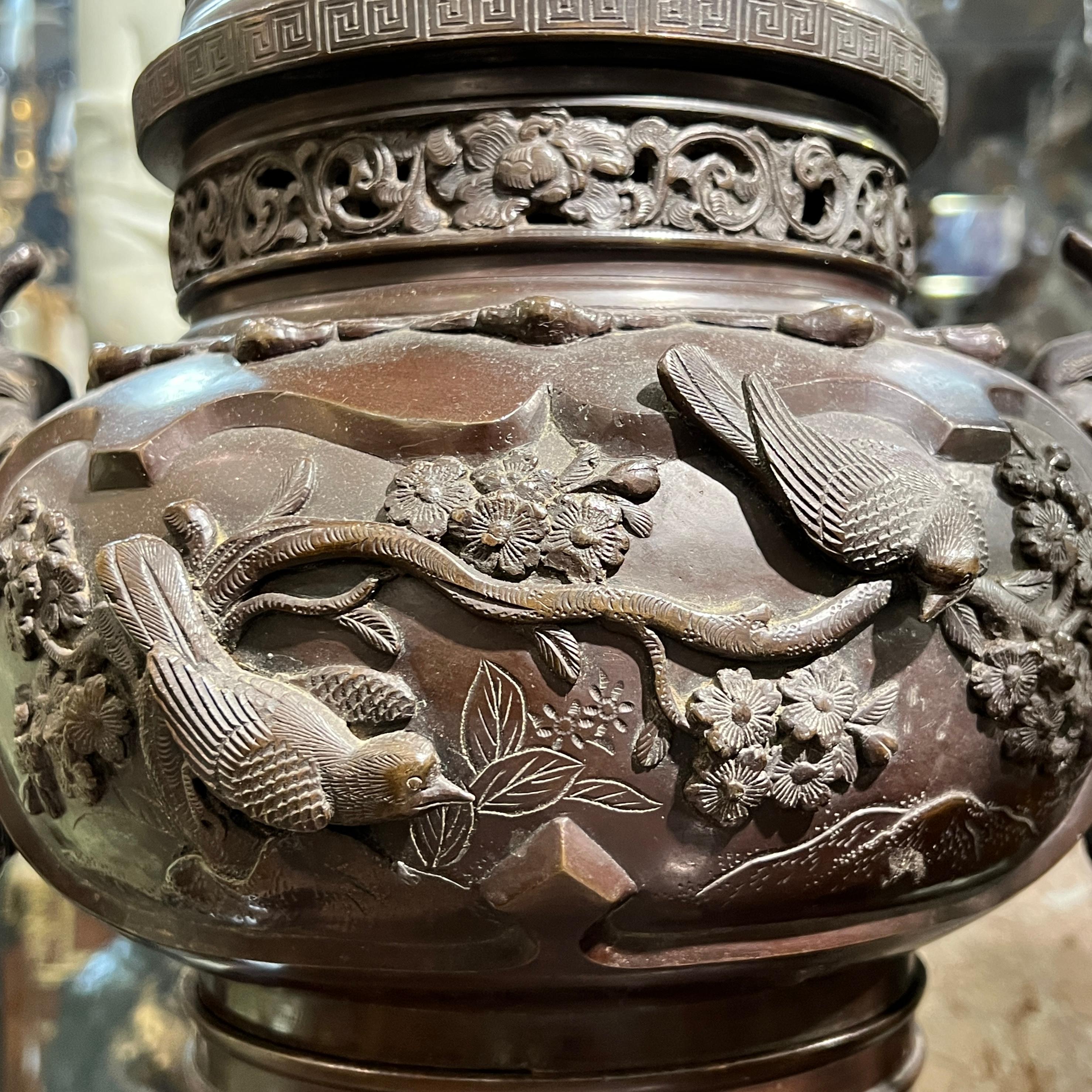 Incensario / Koro Japonés de Bronce del Siglo XIX Patinado en venta
