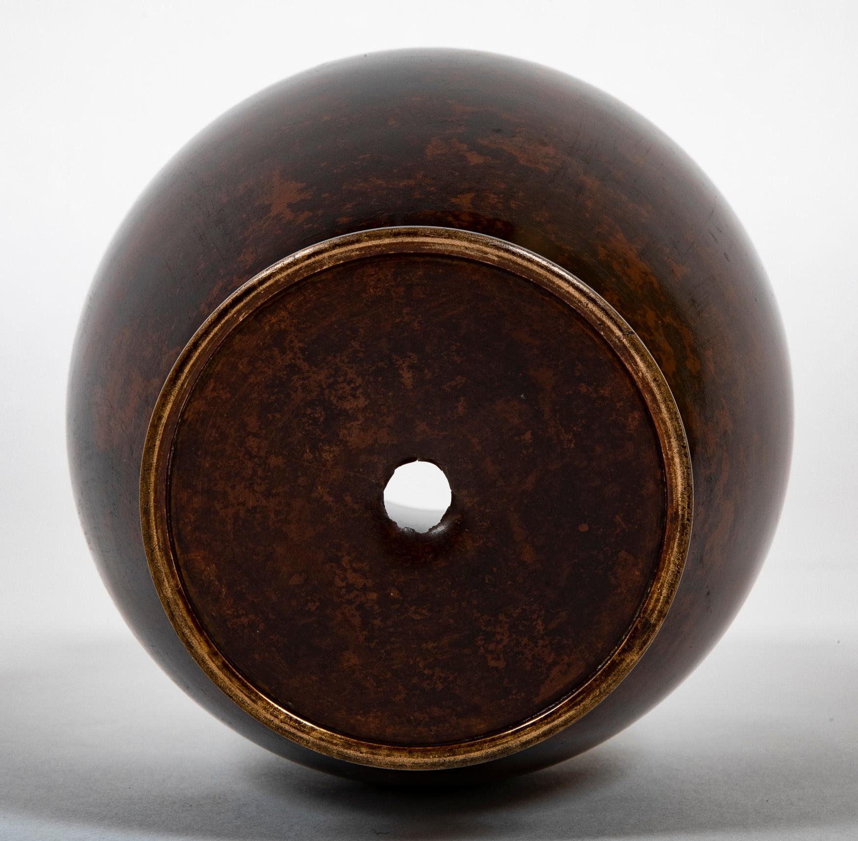 19th Century Japanese Bronze Vase For Sale 1