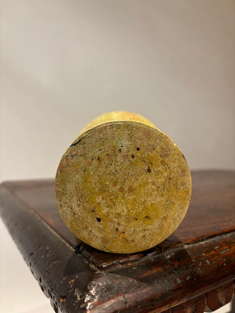Vase à bourgeons en pierre sculptée japonaise du 19e siècle en vente 5