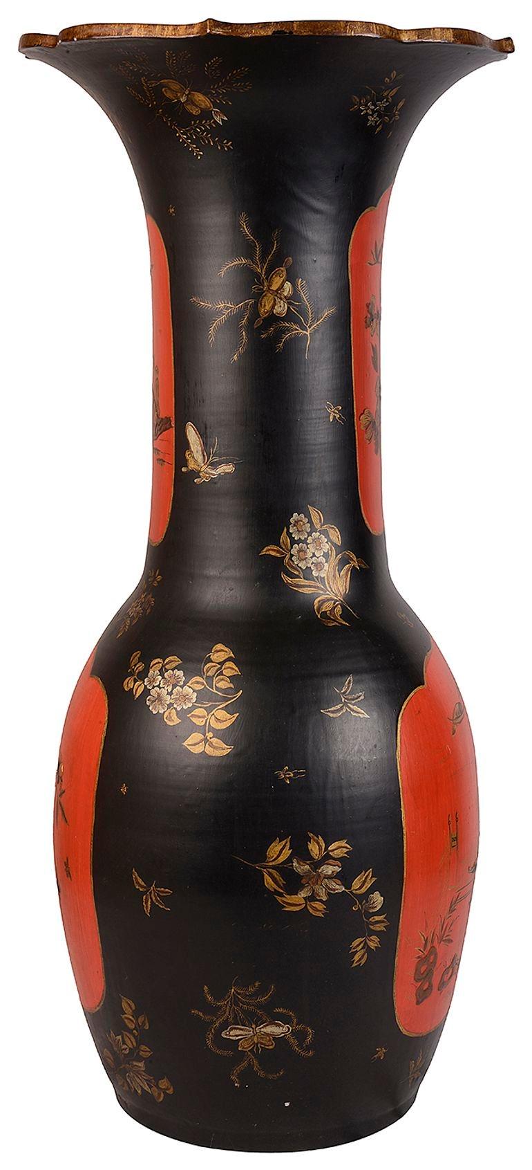 19th Century Japanese Chinoiserie lacquer porcelain vase. For Sale 2