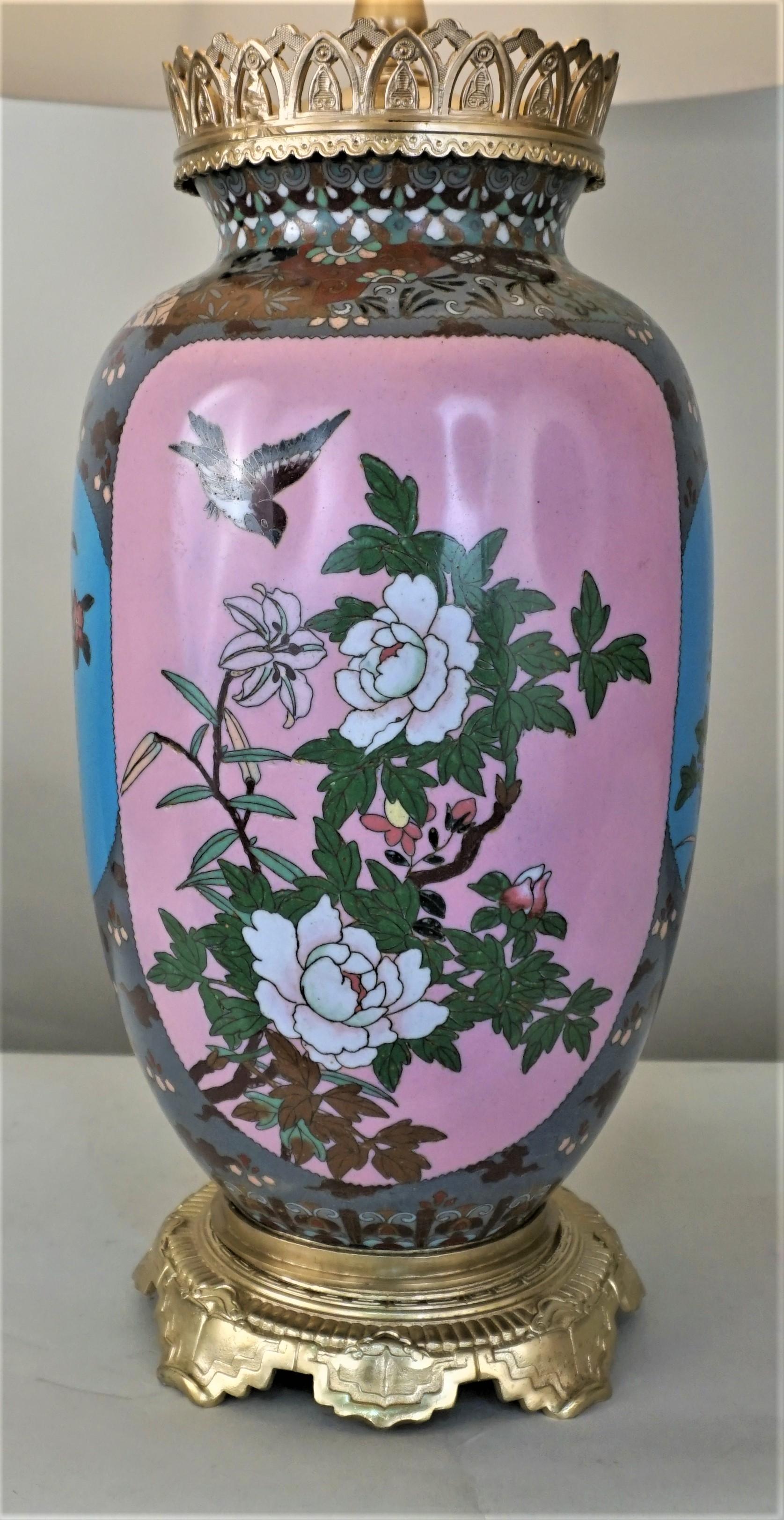 Giapponese Lampada da tavolo giapponese Cloisonné e bronzo del XIX secolo