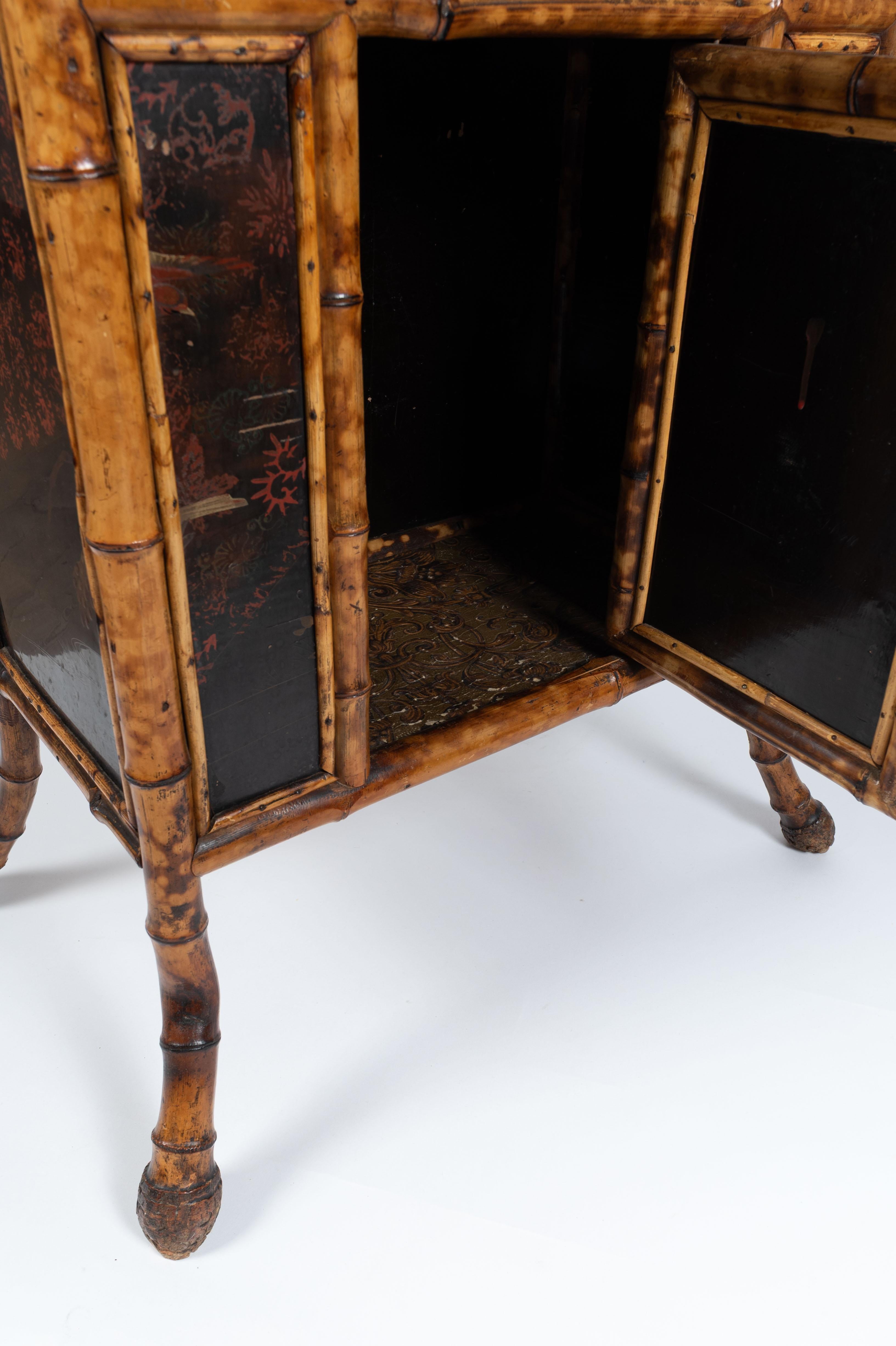 19th century Japanese gaming table with removable and foldable top For Sale 9