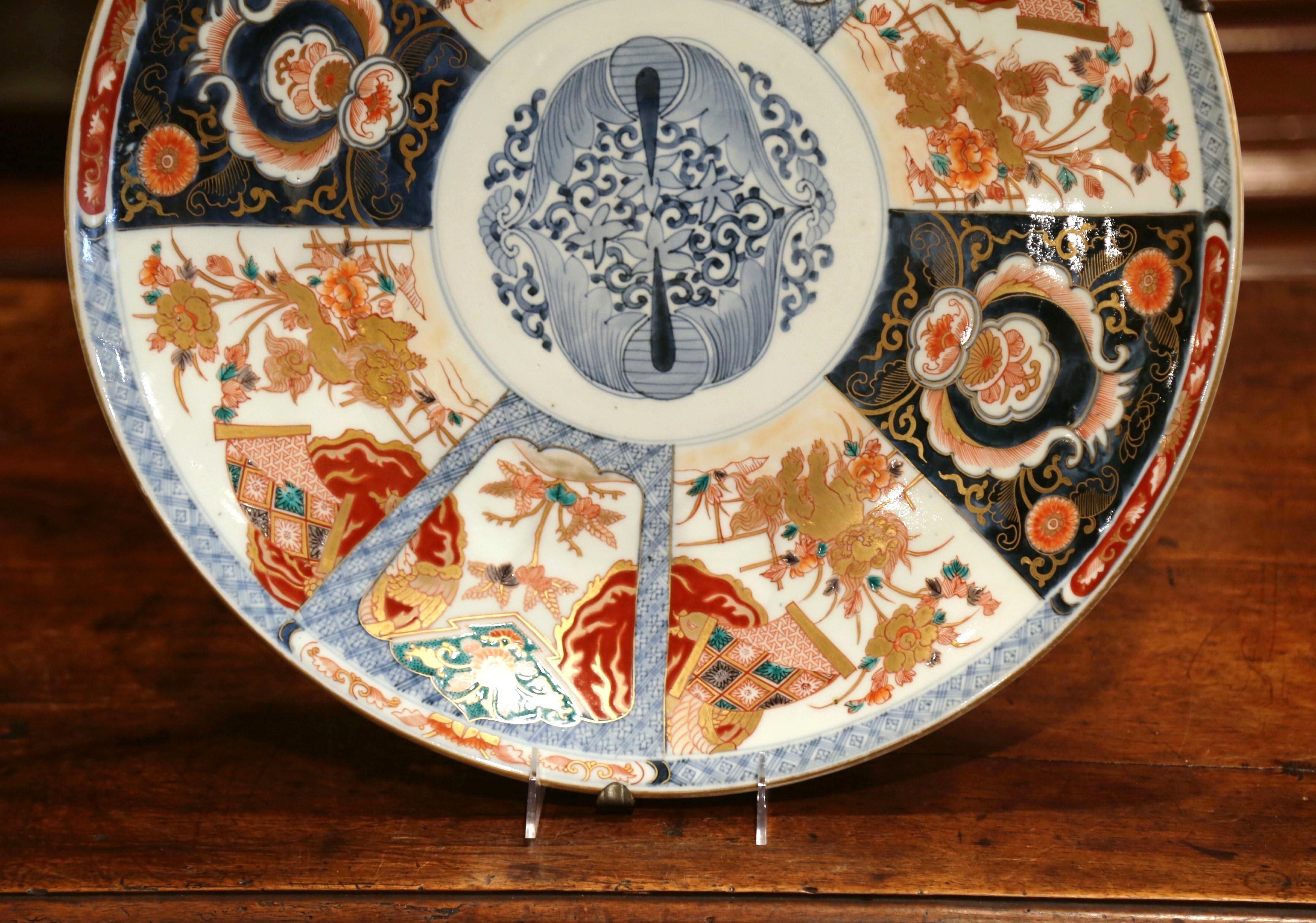 19th Century Japanese Hand Painted Porcelain and Bronze lmari Wall Charger For Sale 1