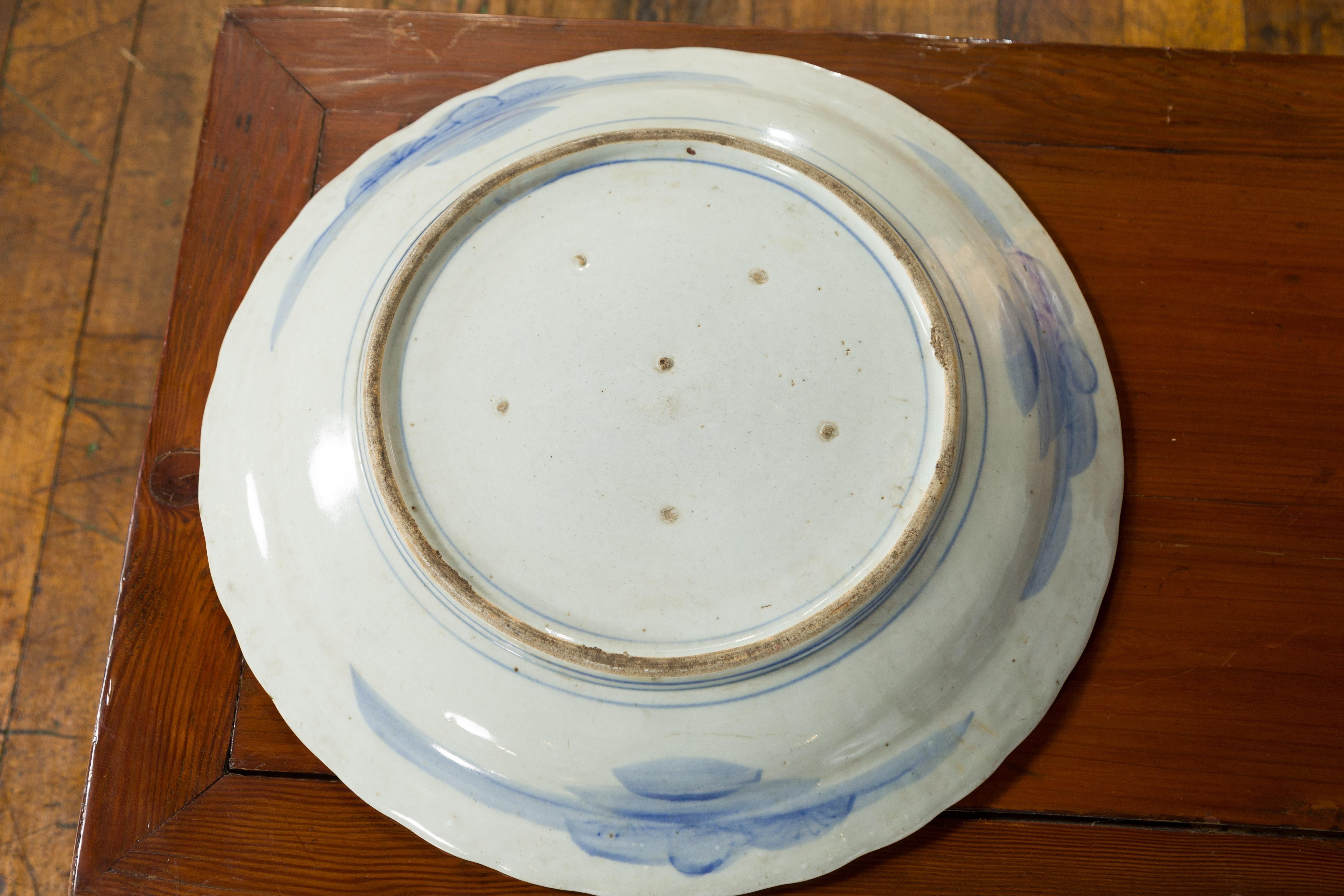 19th Century Japanese Hand-Painted Blue and White Porcelain Charger Plate For Sale 13