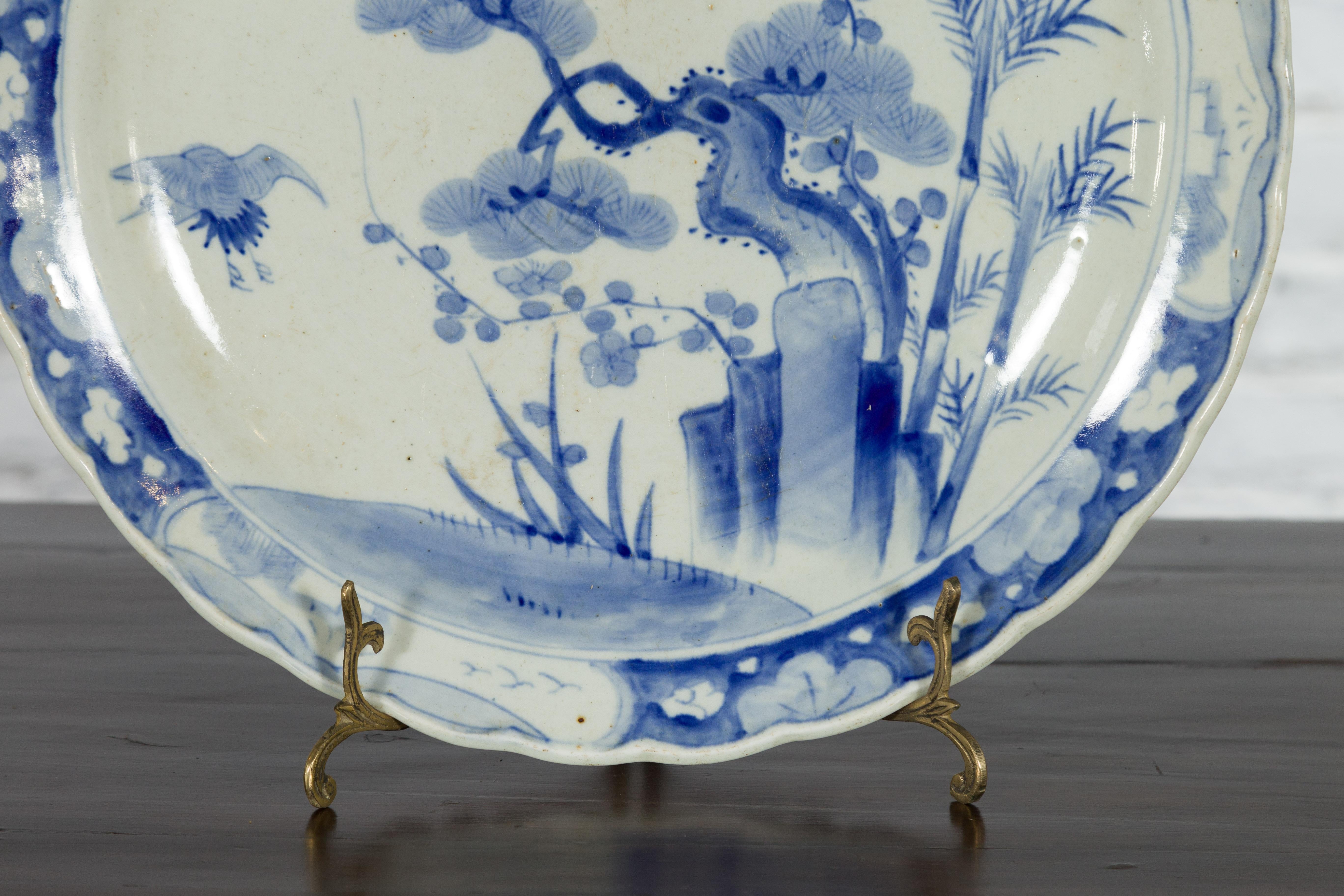 19th Century Japanese Hand-Painted Blue and White Porcelain Charger Plate For Sale 3