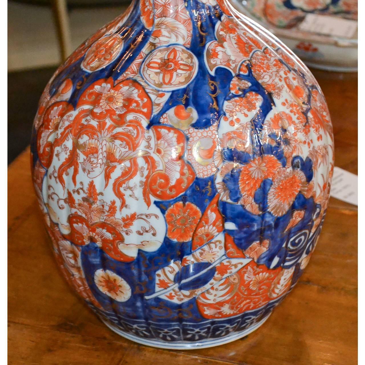Giapponismo Vaso a bottiglia Imari giapponese del XIX secolo in vendita