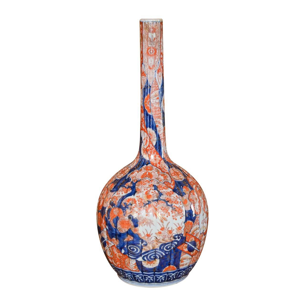 Vase bouteille Imari japonais du 19ème siècle