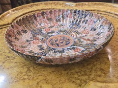 Coupe à centre de table cannelée japonaise Imari du 19e siècle