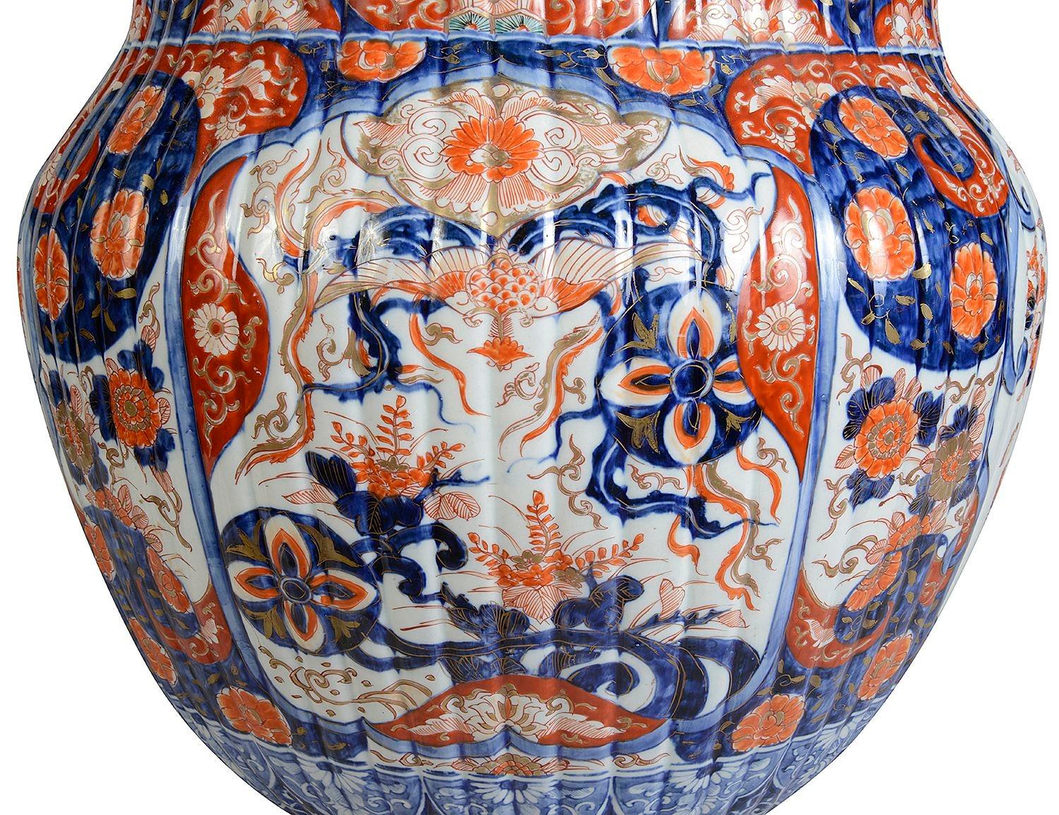 19th Century Japanese Imari jardiniere In Good Condition In Brighton, Sussex
