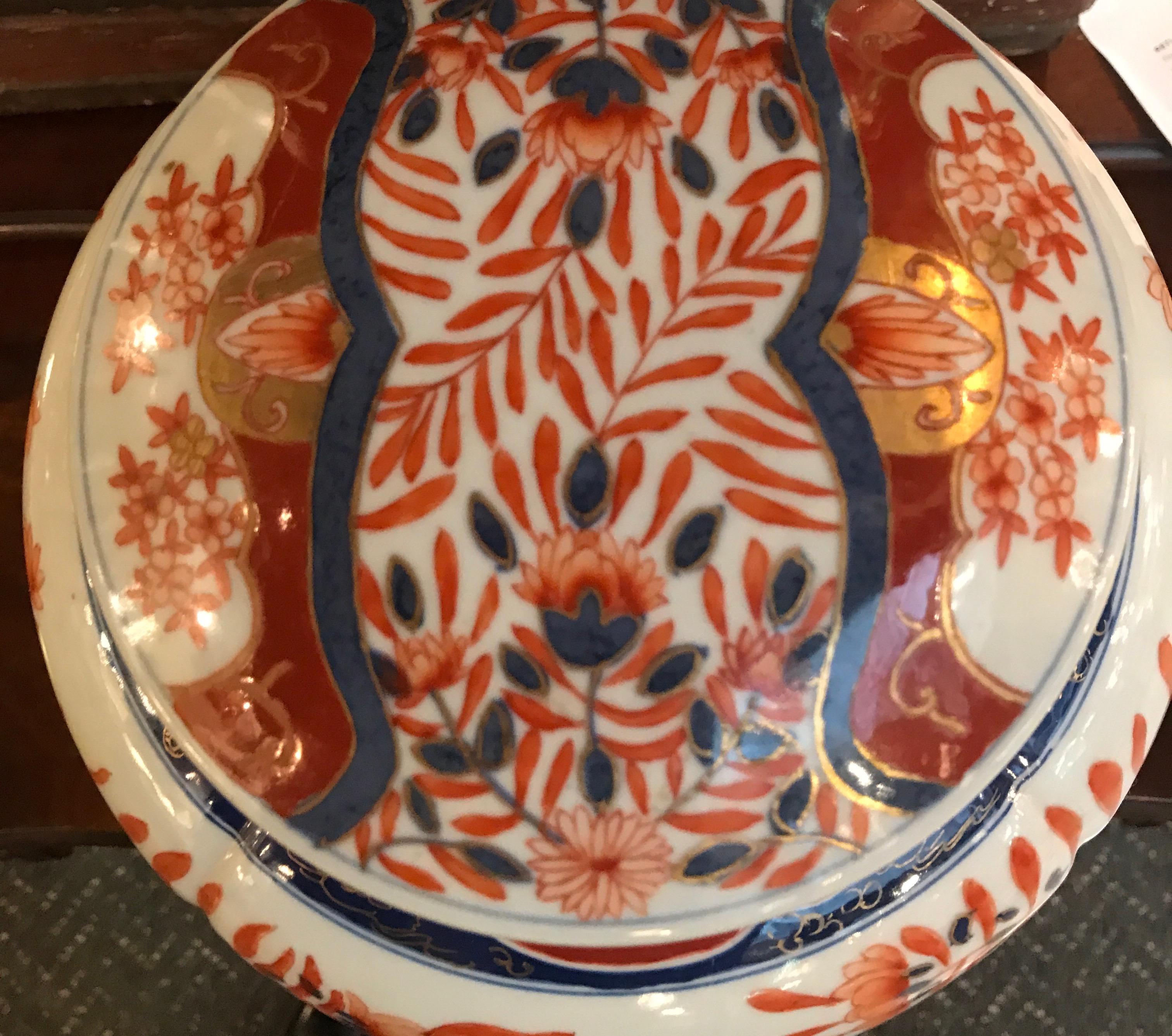 19th Century Japanese Imari Porcelain Jar In Good Condition In Lambertville, NJ