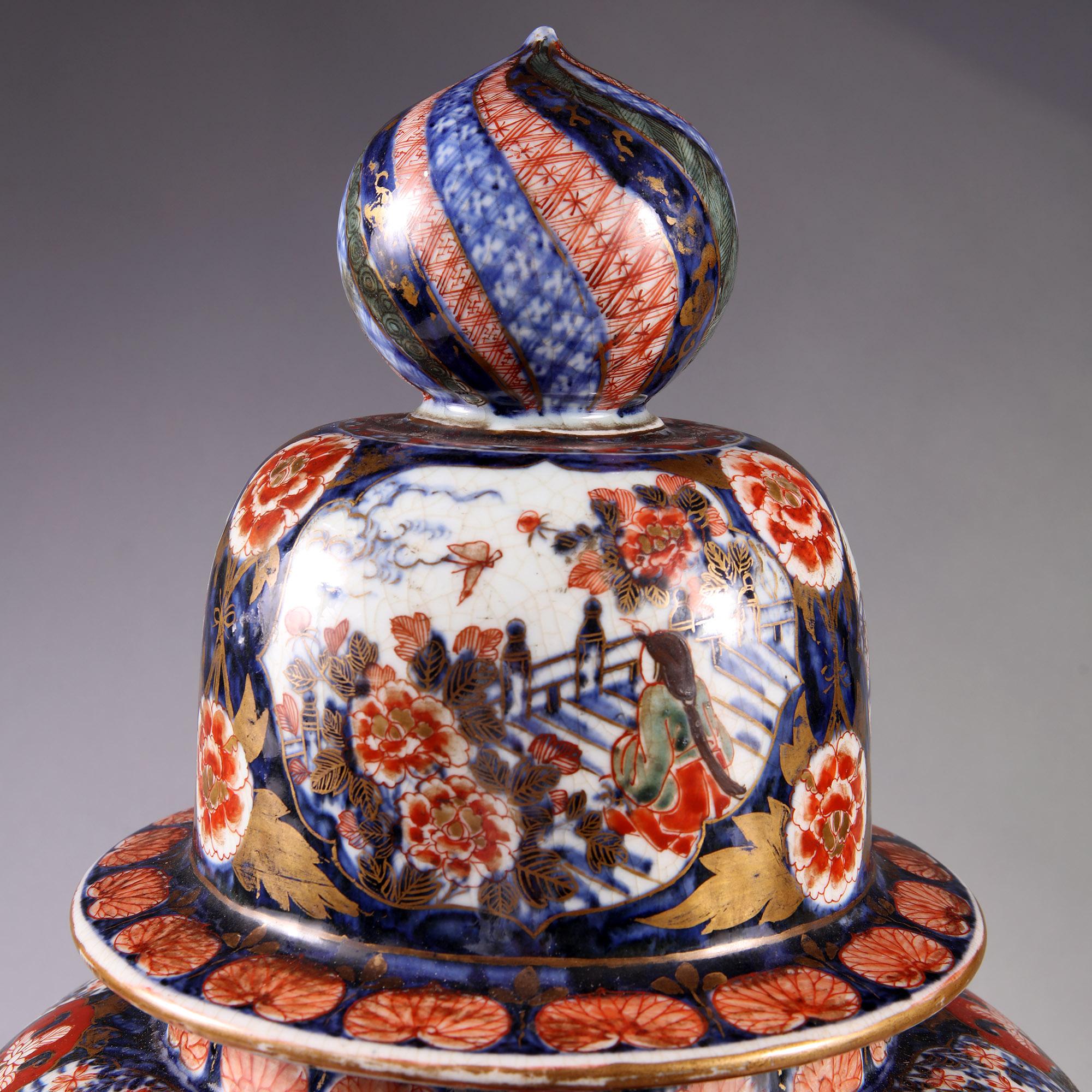 19th Century Japanese Imari Porcelain Vase and Cover  In Good Condition For Sale In London, by appointment only