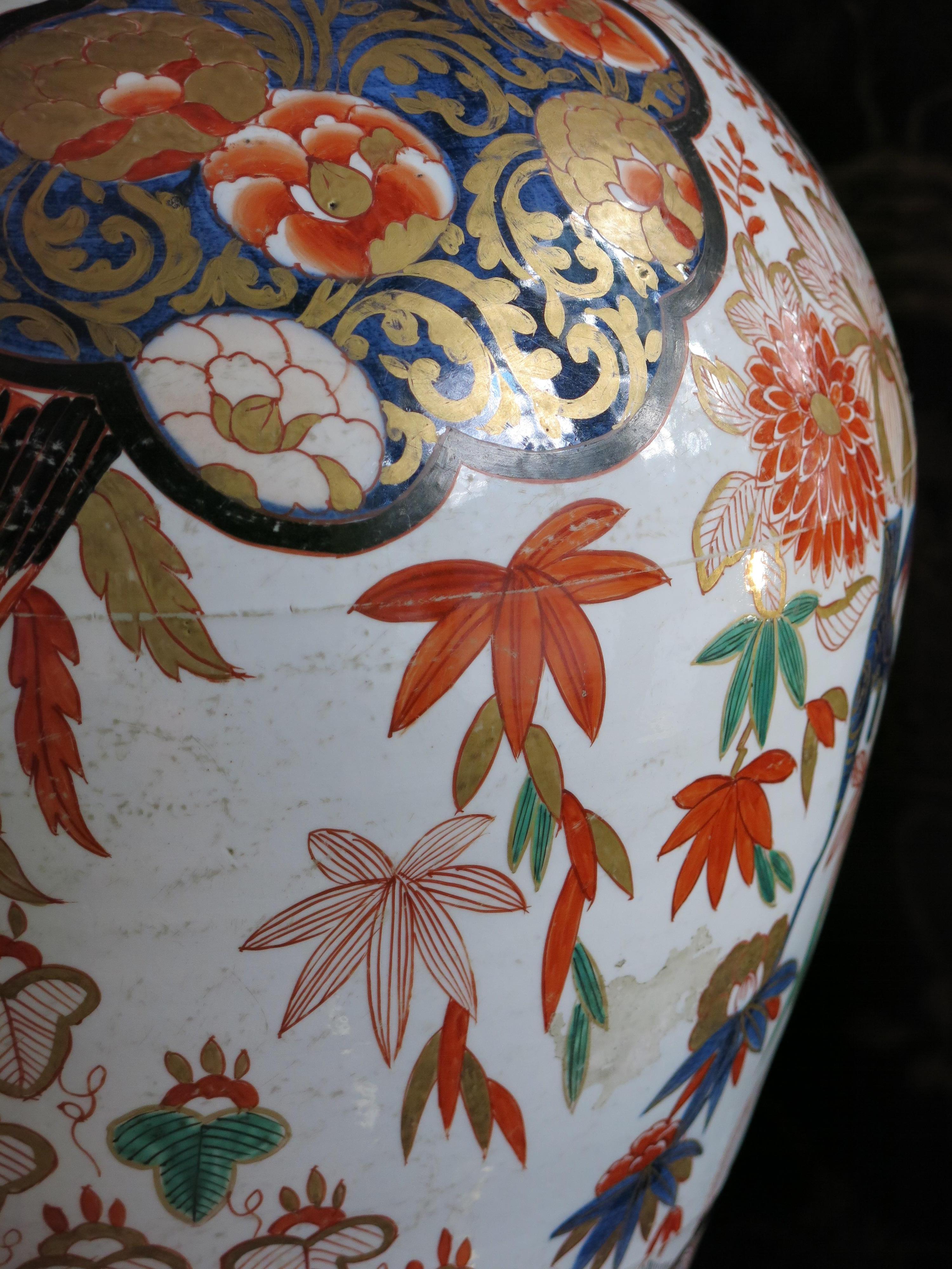 19th Century Japanese Imari Vase For Sale 8