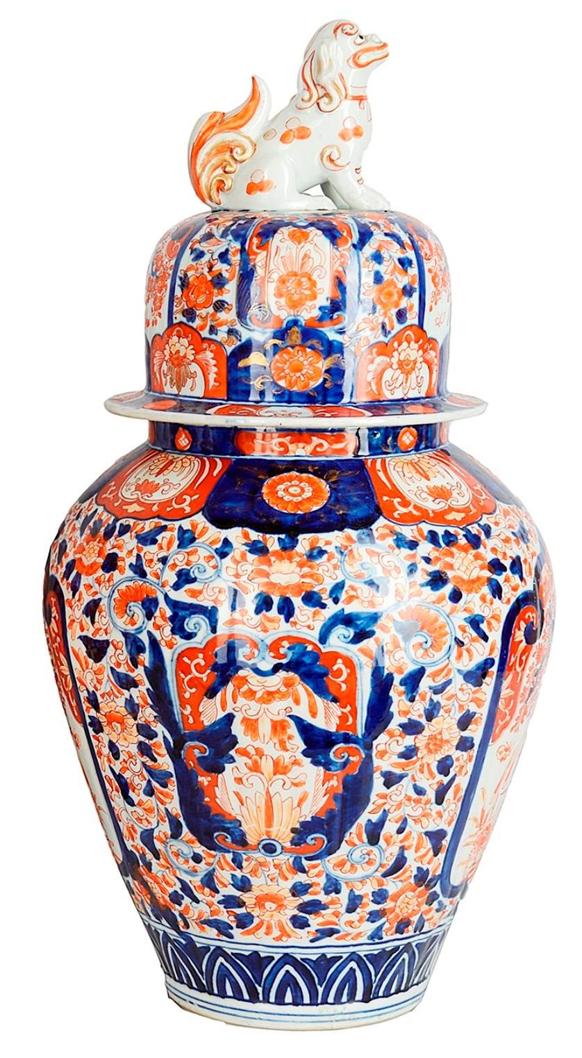 19th Century Japanese Imari Vase In Excellent Condition In Brighton, Sussex